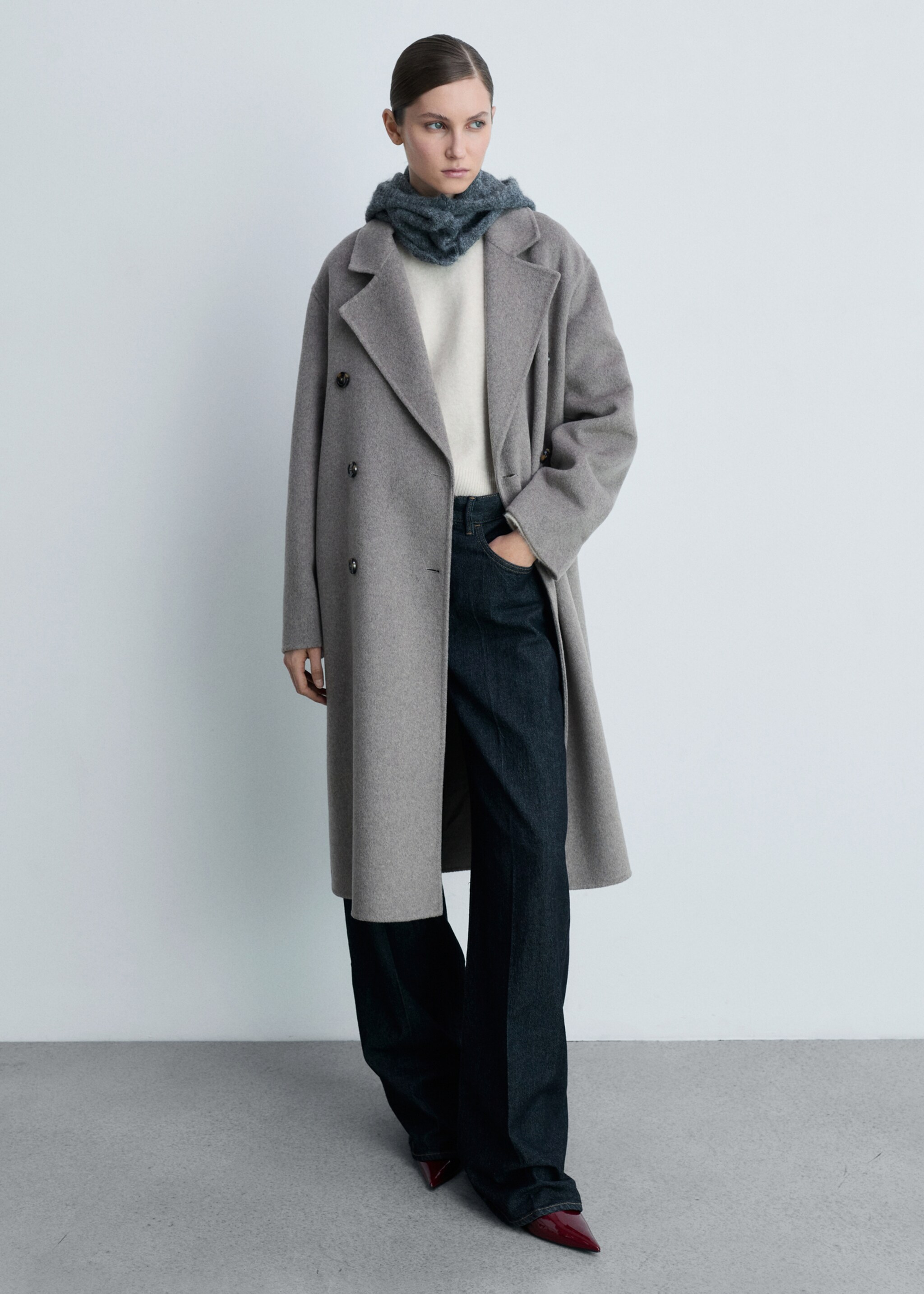 Chaussures pointues effet verni - Détail de l'article 9, Bordeaux. Ref: 87060306-00.