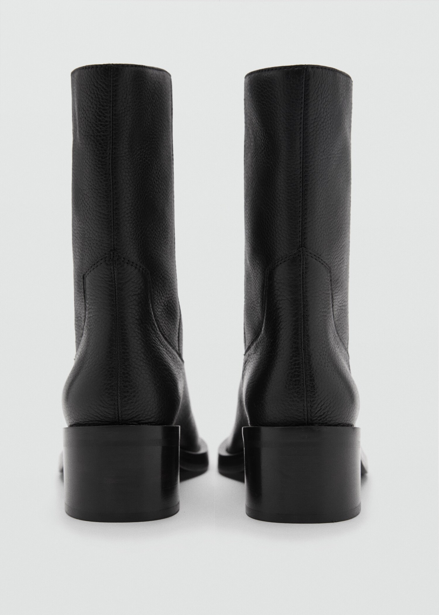 Squared toe leather ankle boots - Details of the article 1