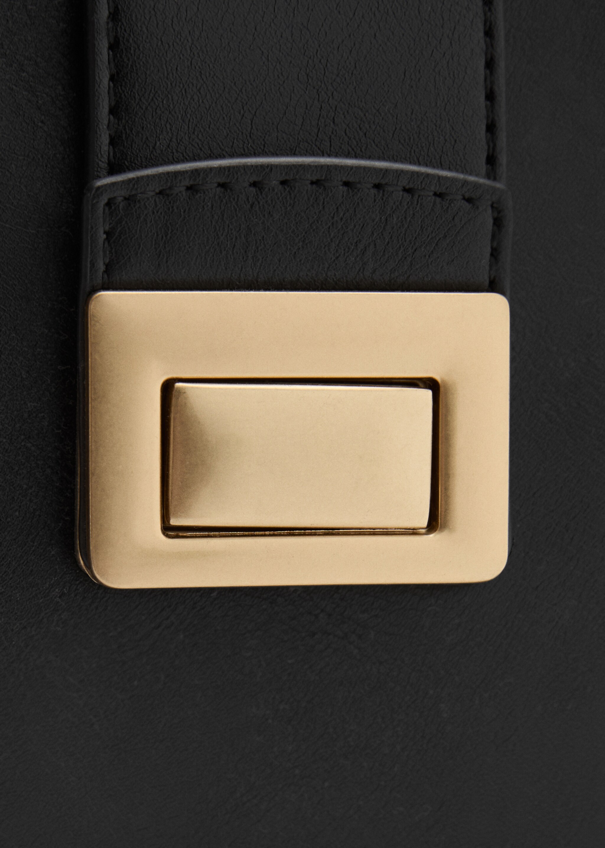 Schultertasche mit Metallverschluss - Detail des Artikels 3, Schwarz. Ref: 87060415-00.