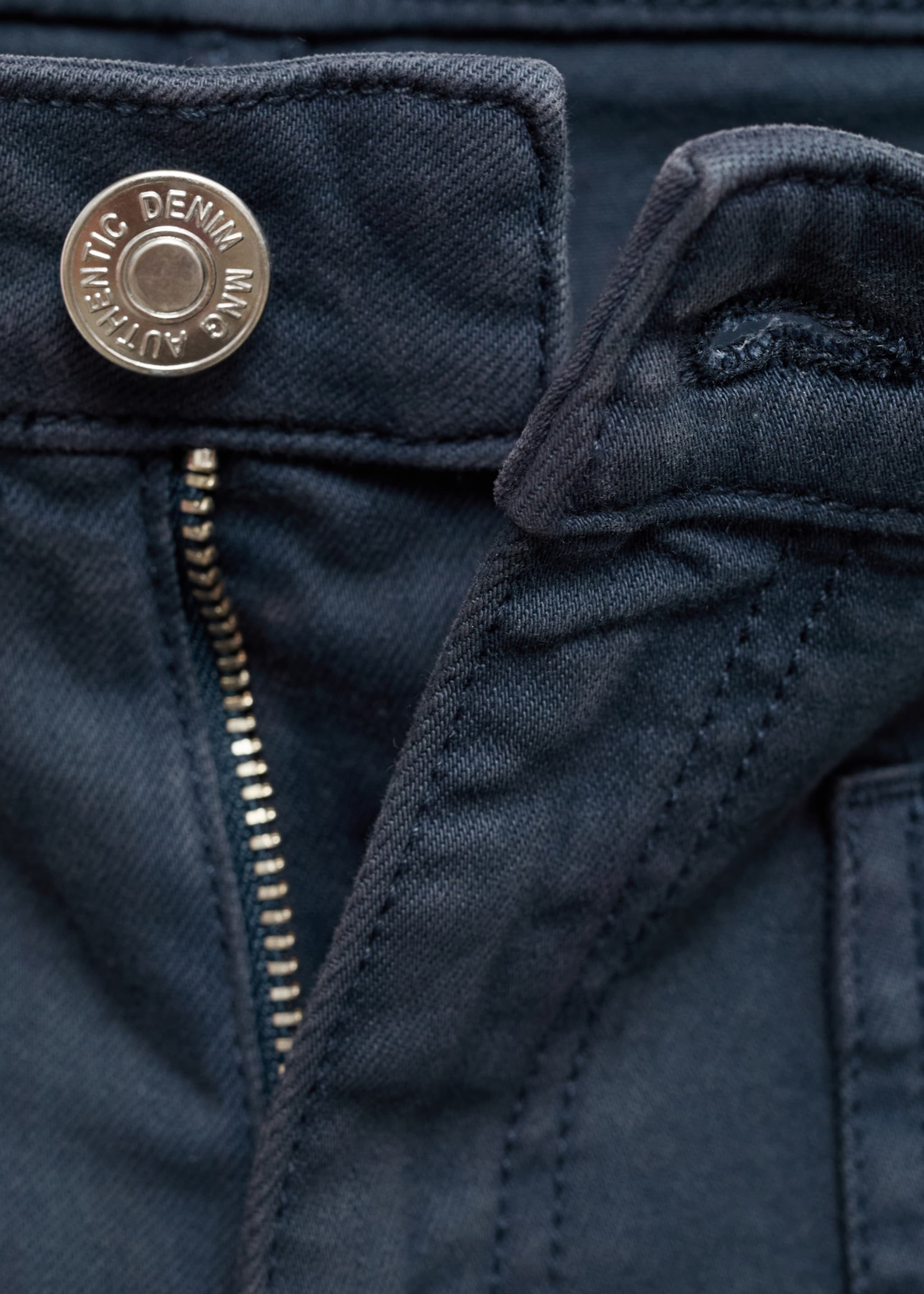 Jean flare poches - Détail de l'article 0, Bleu marine foncé. Ref: 87060421-00.