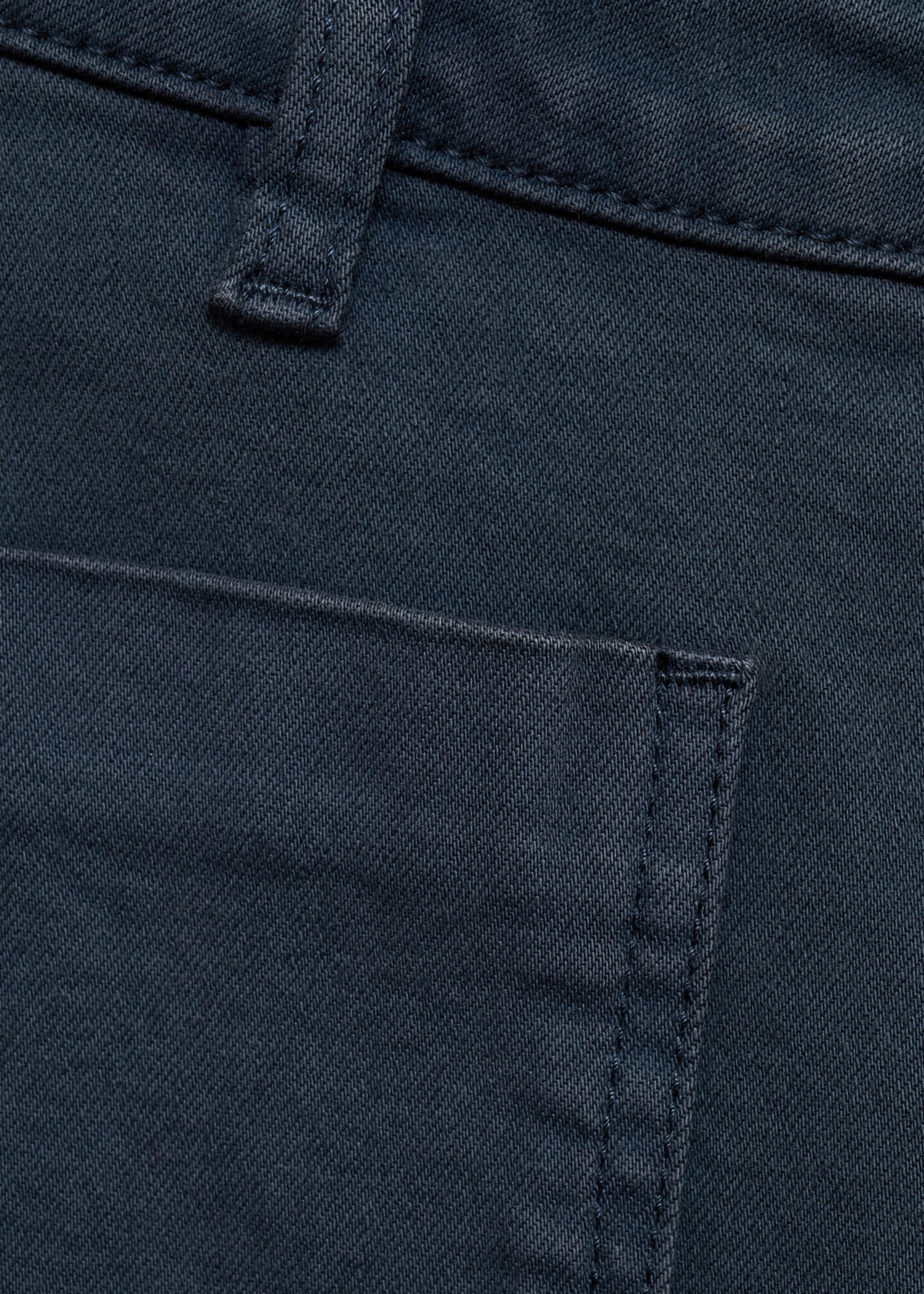 Jean flare poches - Détail de l'article 8, Bleu marine foncé. Ref: 87060421-00.