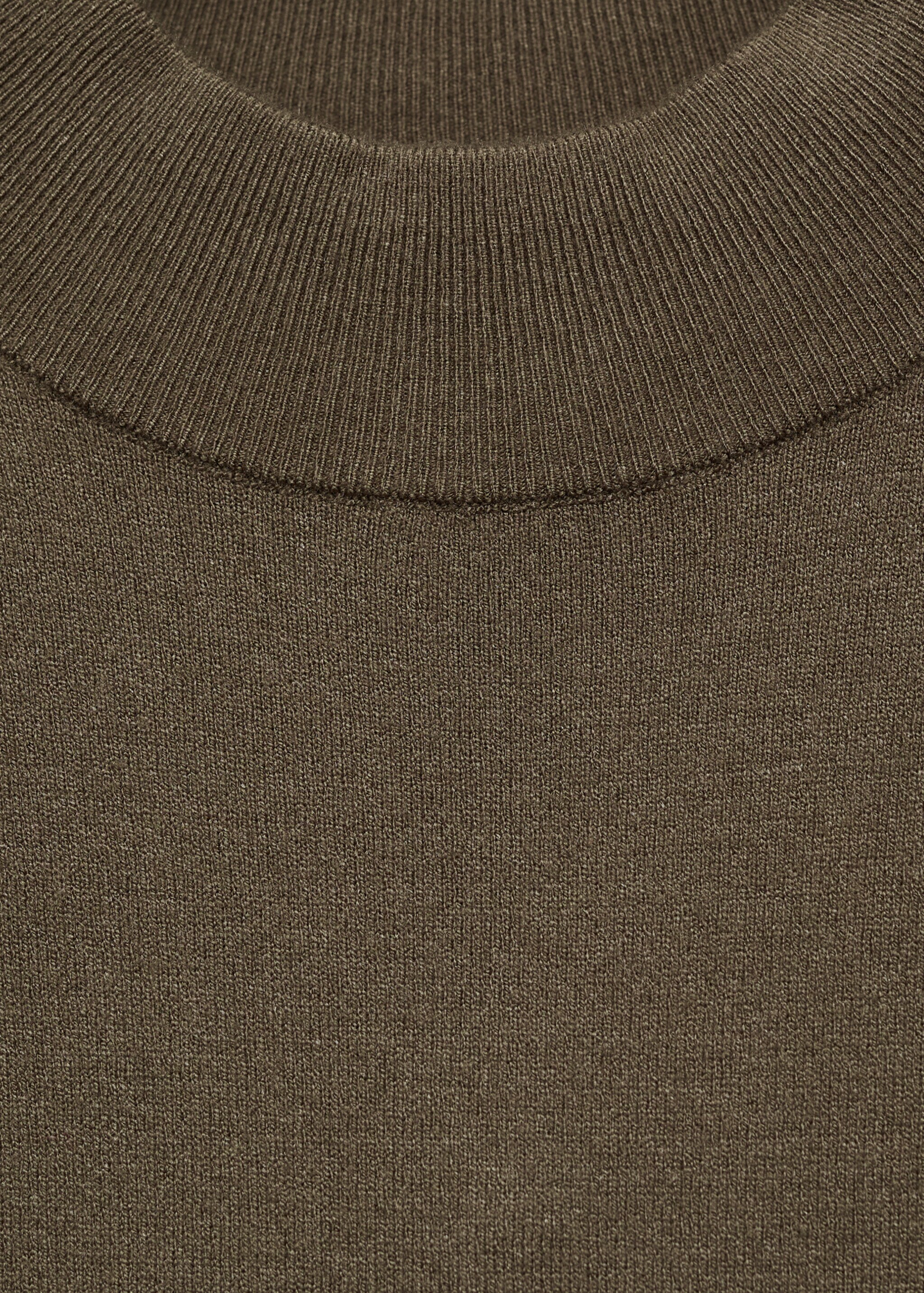 Side slit knit dress - Details of the article 8, Khaki. Ref: 87060425-00.