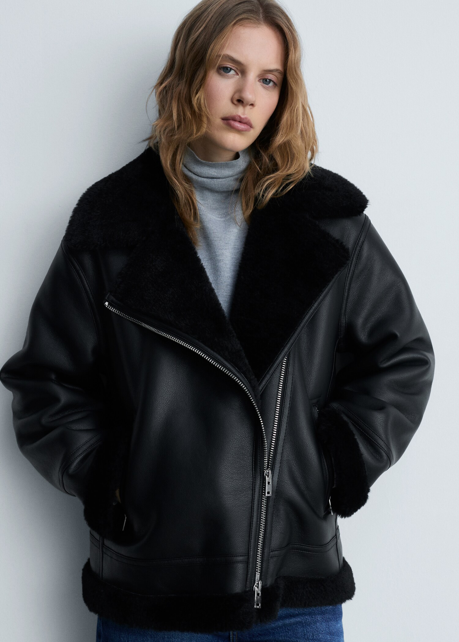Jacket with shearling-effect lining - Medium plane