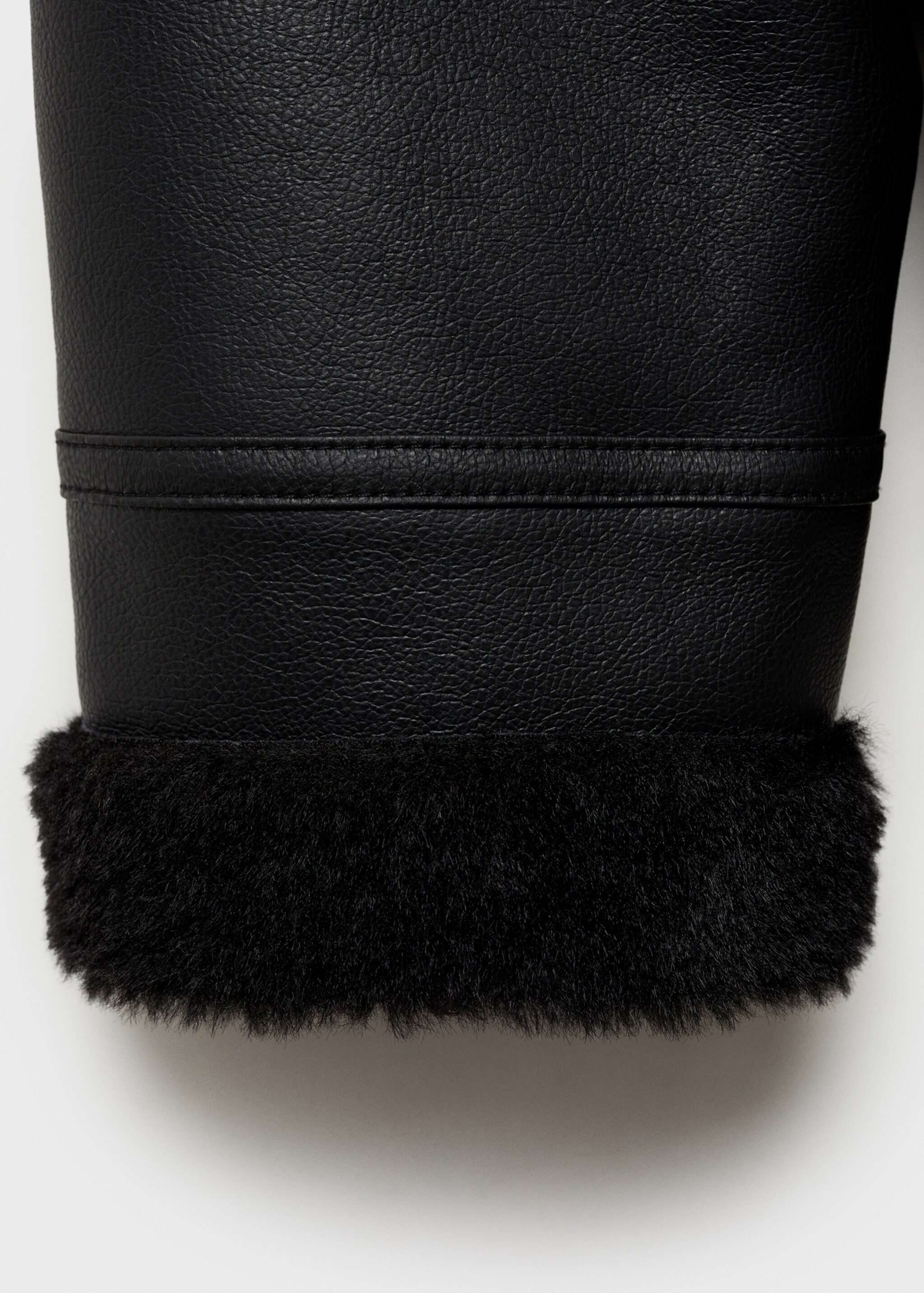 Jacket with shearling-effect lining - Details of the article 8, Black. Ref: 87060426-00.