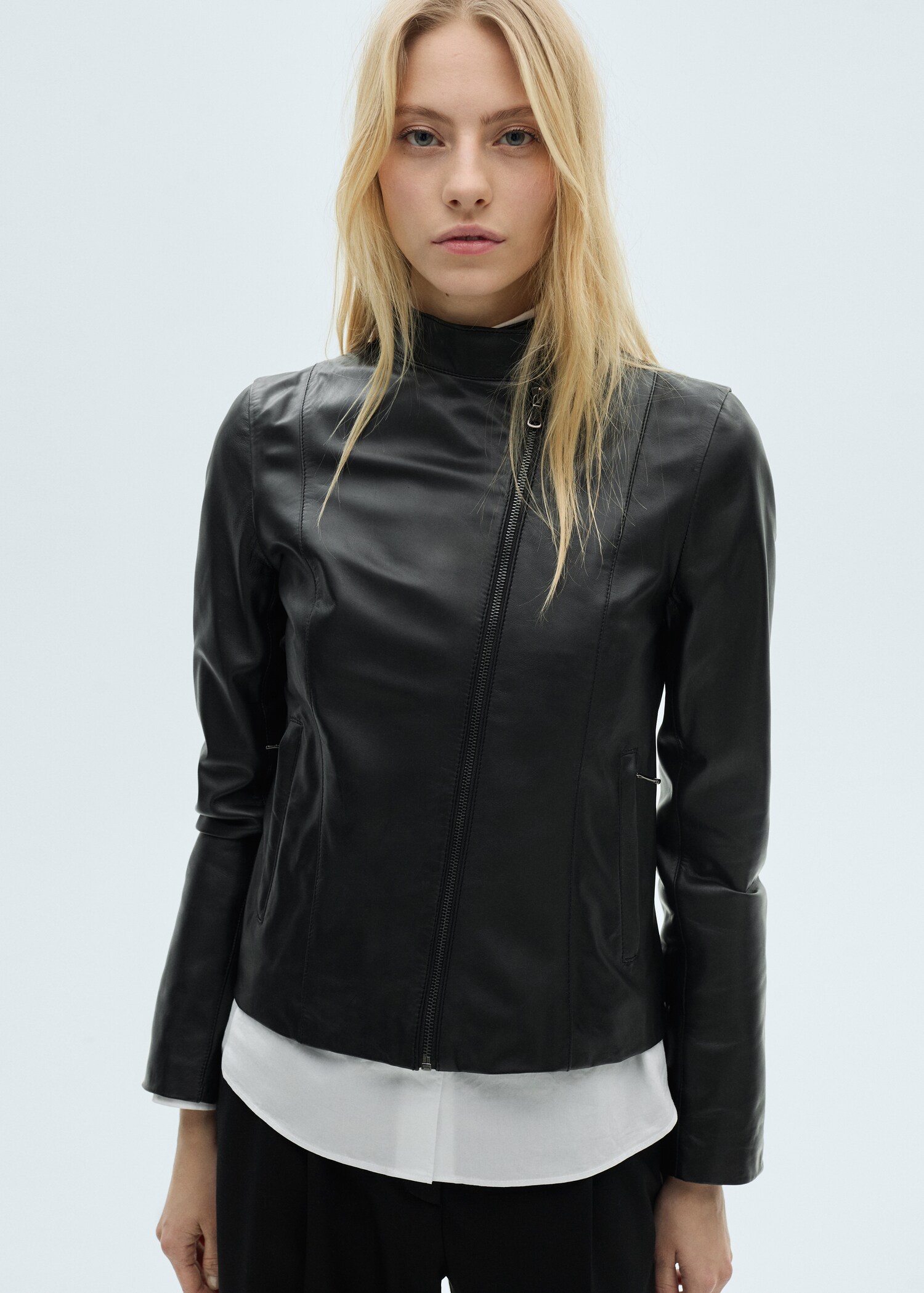 Fitted leather jacket with zip - Medium plane