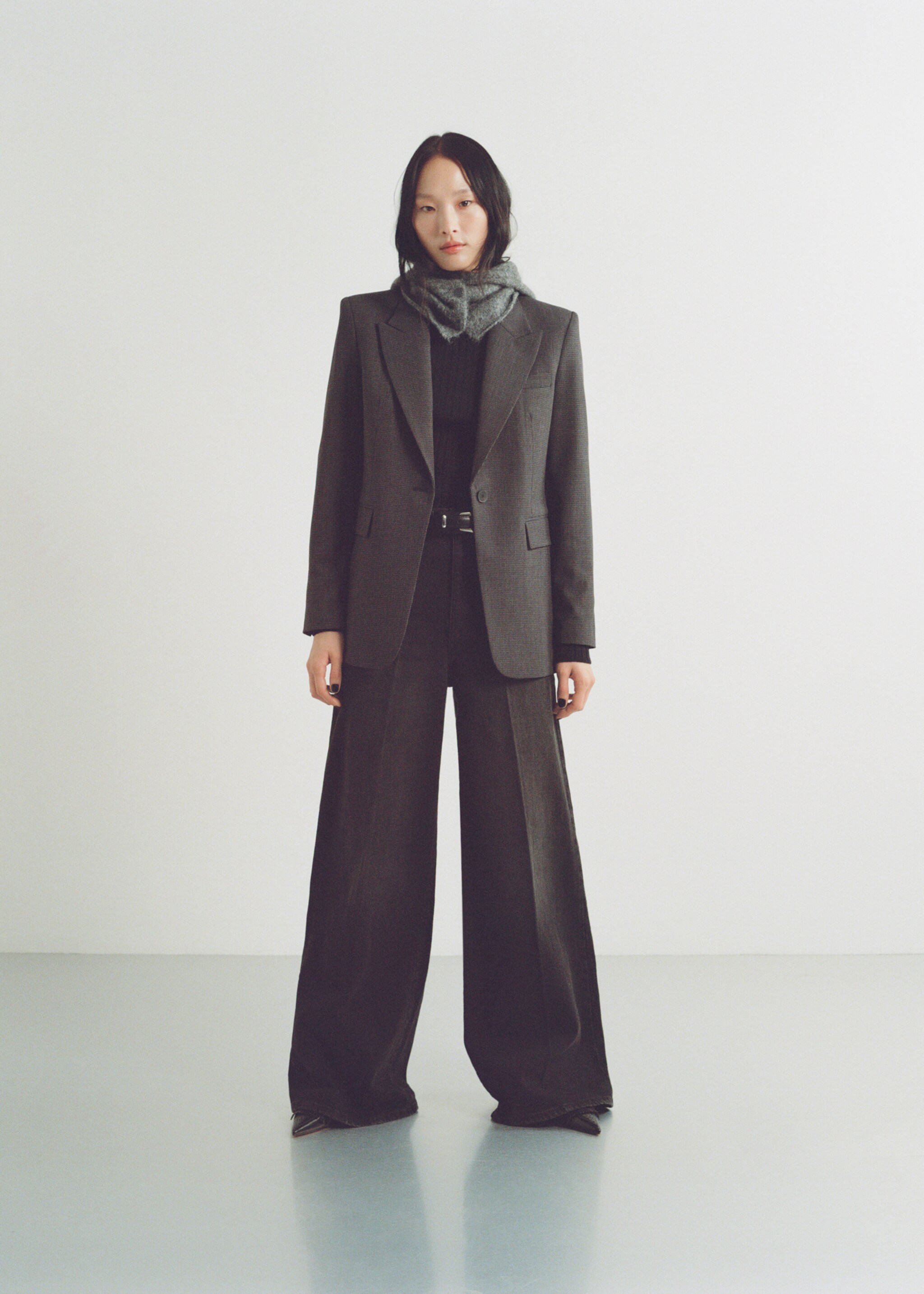 Straight-fit micro-houndstooth jacket - Details of the article 6, Dark Navy. Ref: 87060450-00.