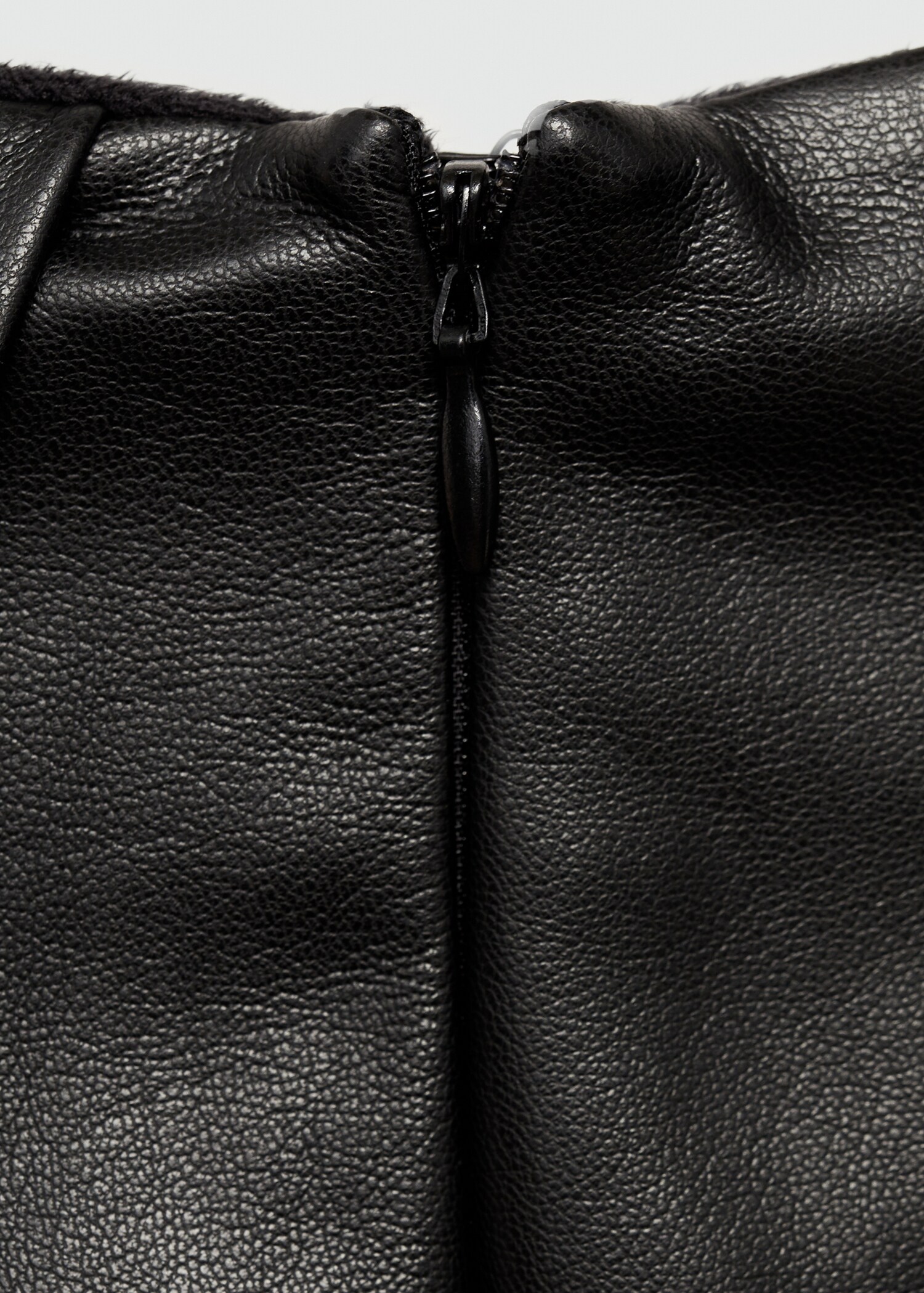 Faux-leather culottes - Details of the article 8