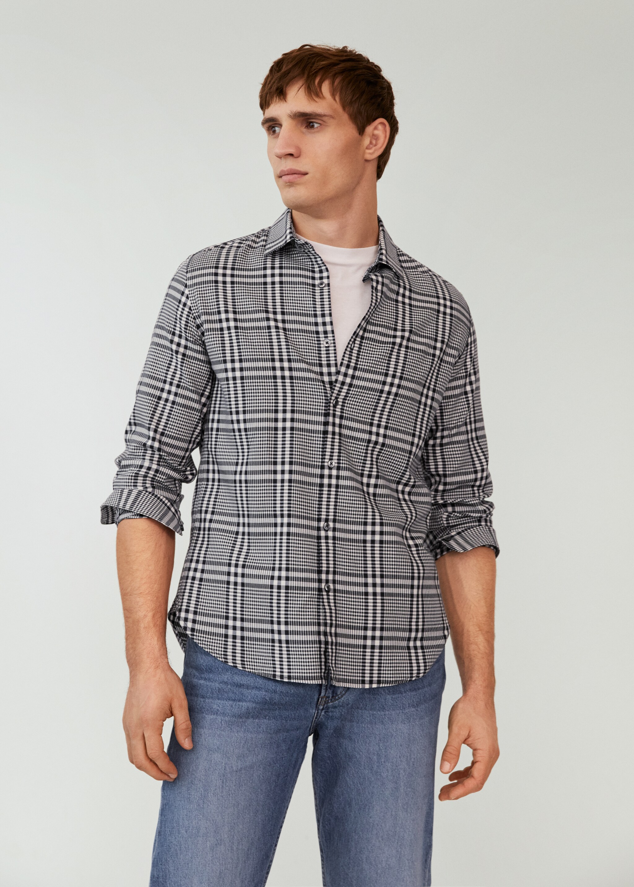 Bavlněná košile slim fit s kostkou - Náhled ve středové rovině