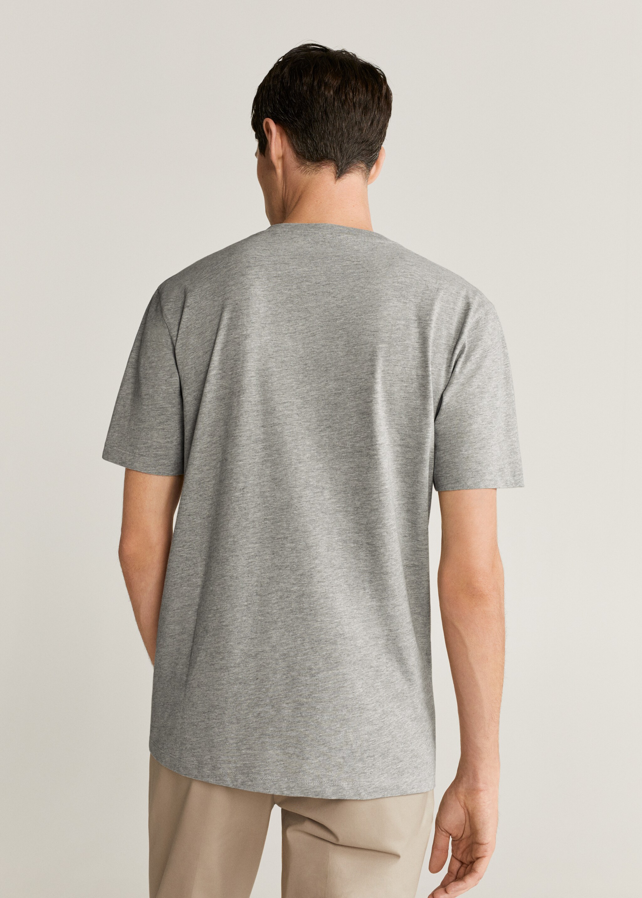 Sustainable cotton t-shirt - Reverse of the article