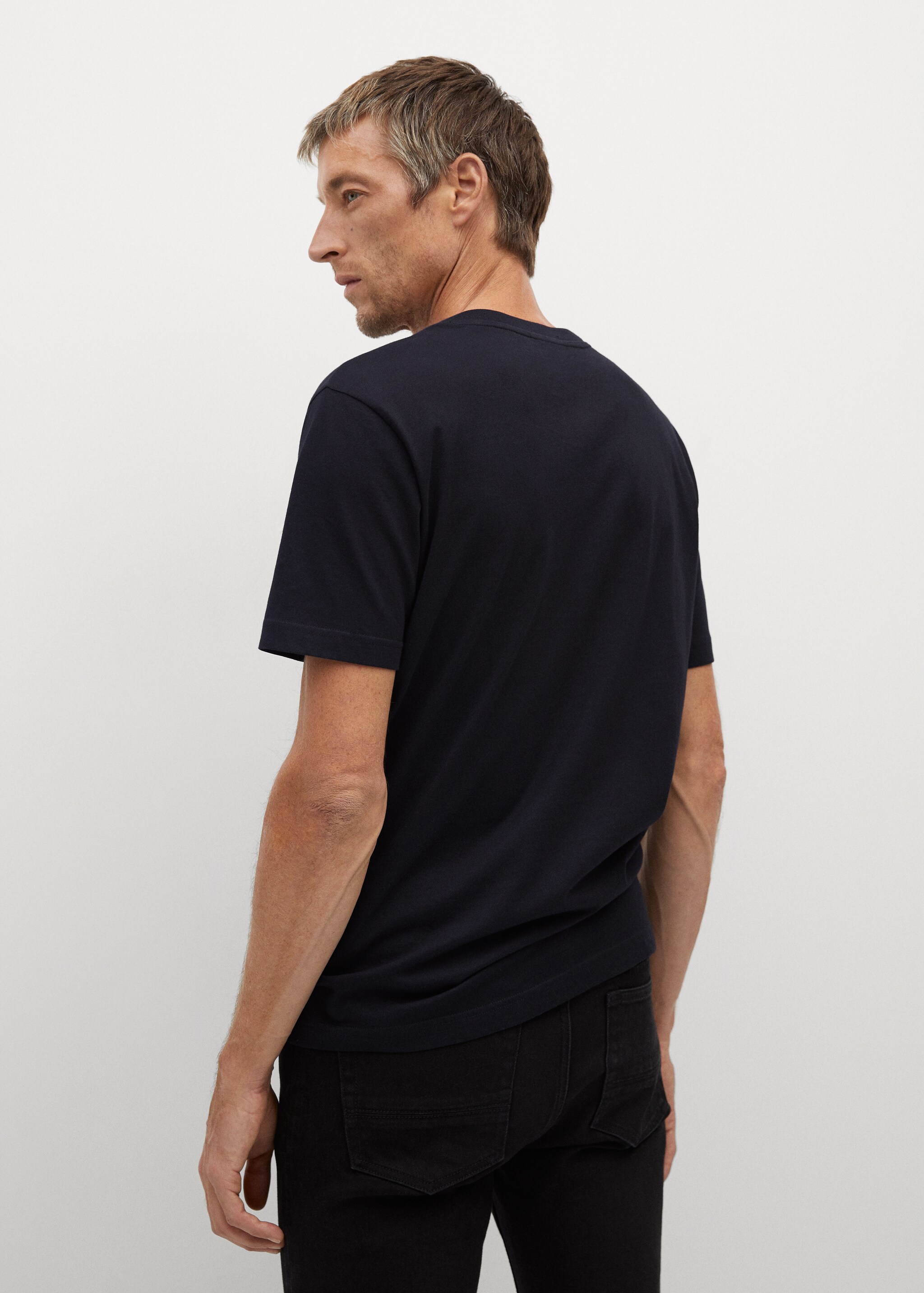 Sustainable cotton t-shirt - Reverse of the article