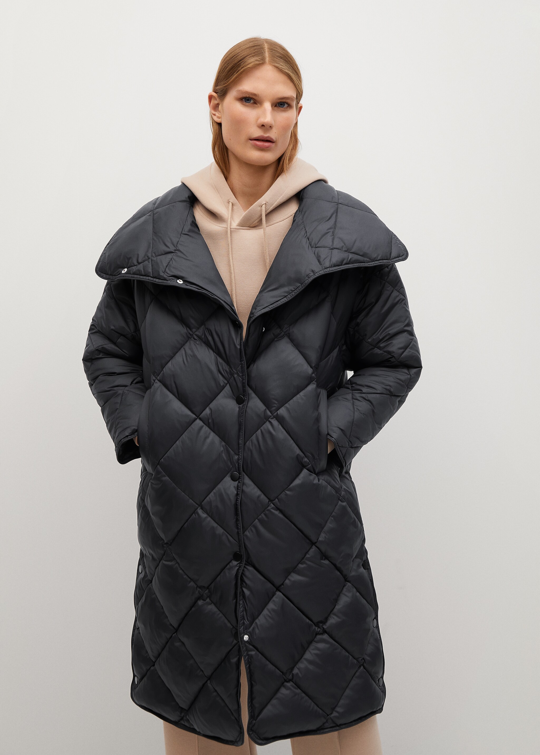 Anorak acolchado oversize - Plano medio