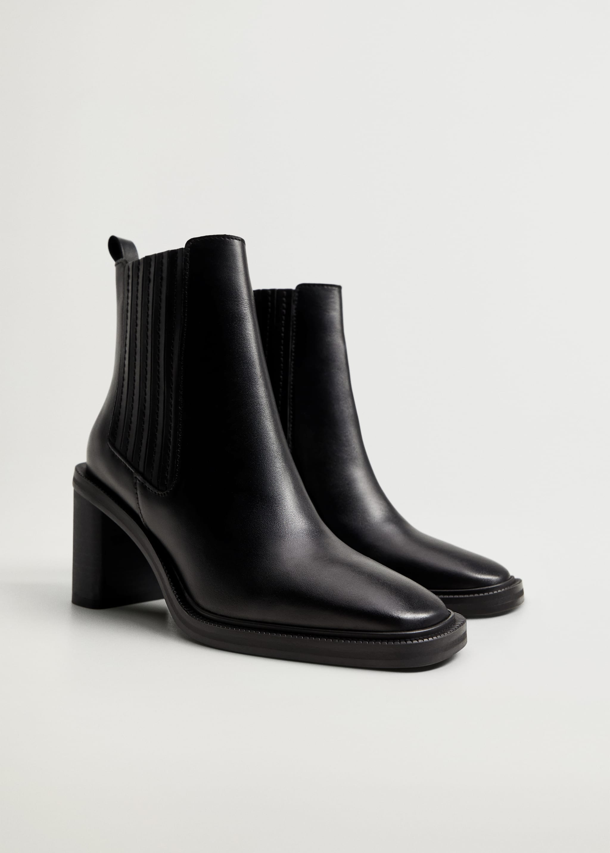 Elastic panels leather ankle boots - Medium plane