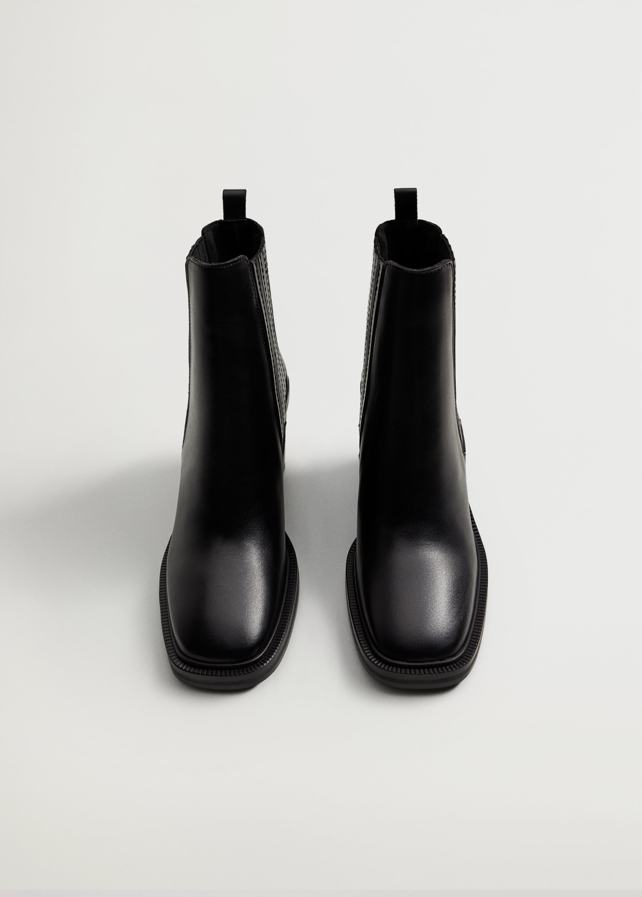 Elastic panels leather ankle boots - Details of the article 3