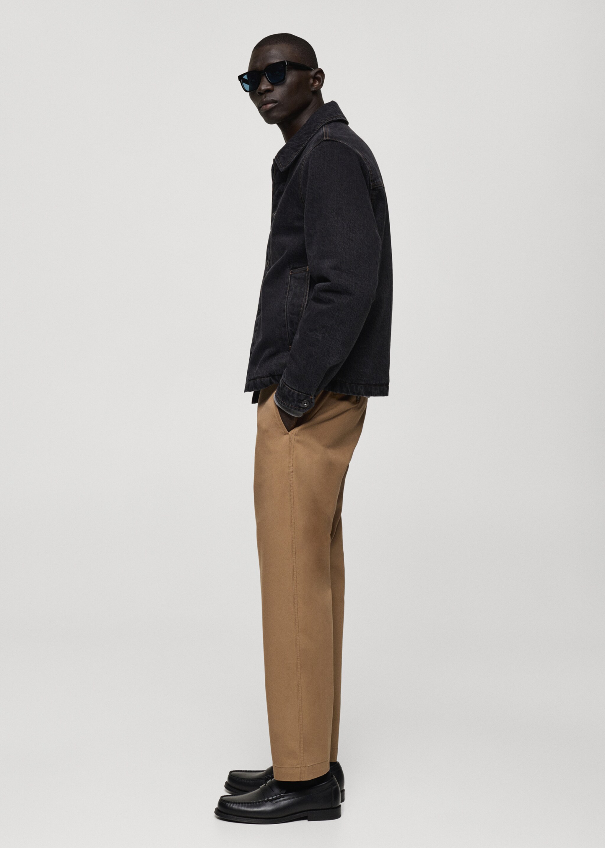 Bavlněné kalhoty regular fit se šňůrkou - Detail zboží 2, Středně hnědá. Ref: 87060575-00.