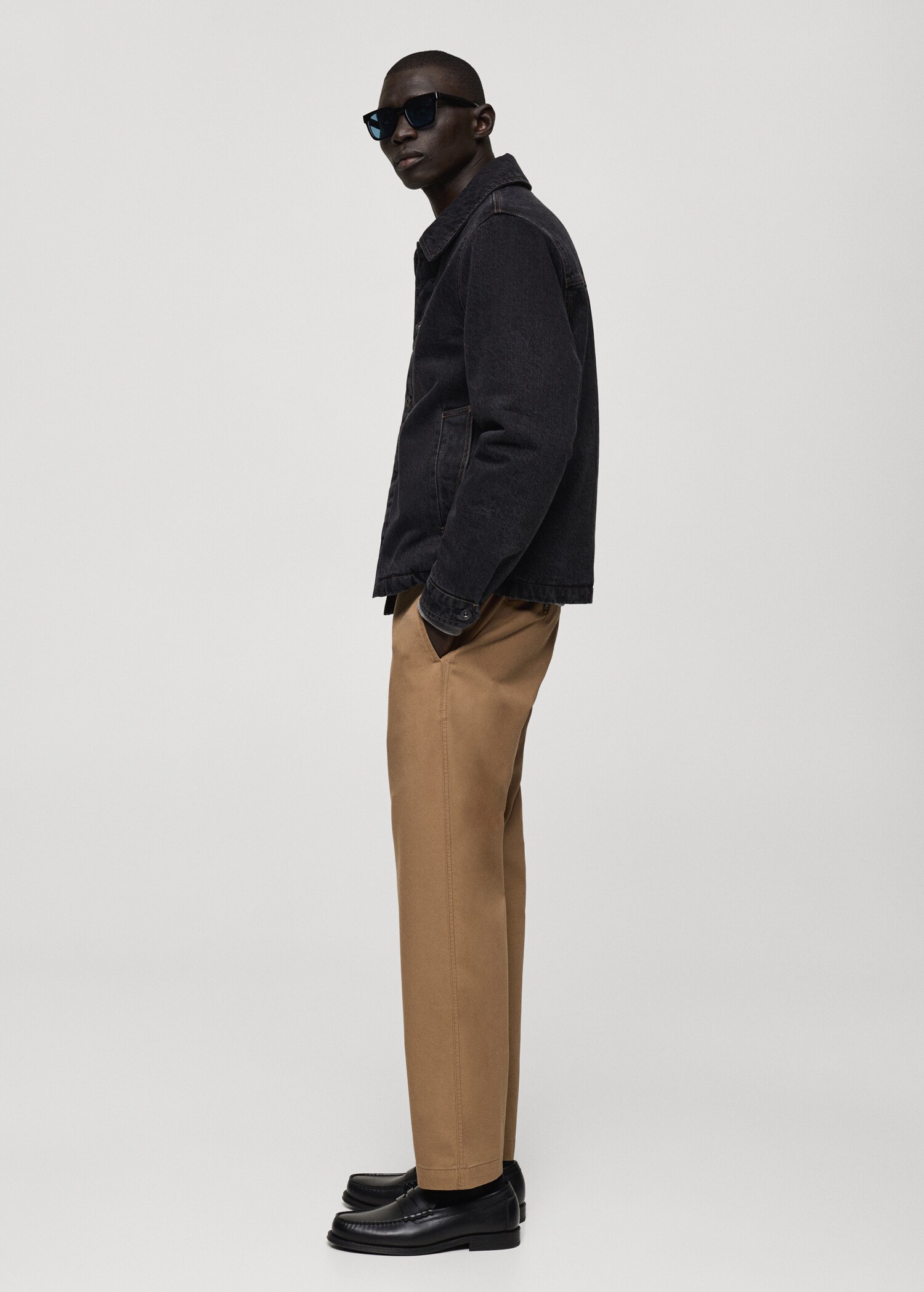 Bavlněné kalhoty regular fit se šňůrkou - Detail zboží 2