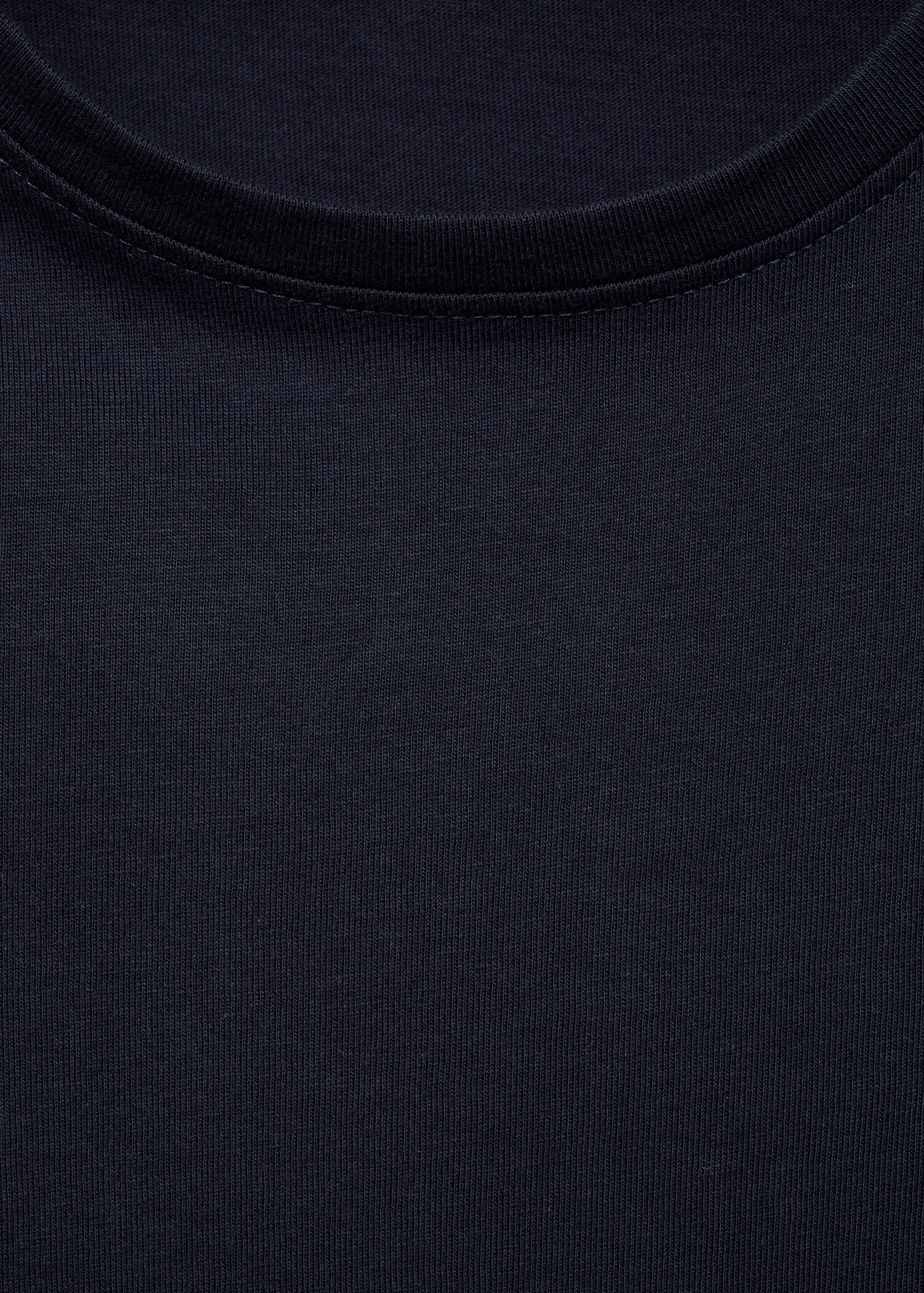 T-shirt with decorative flounces - Details of the article 8