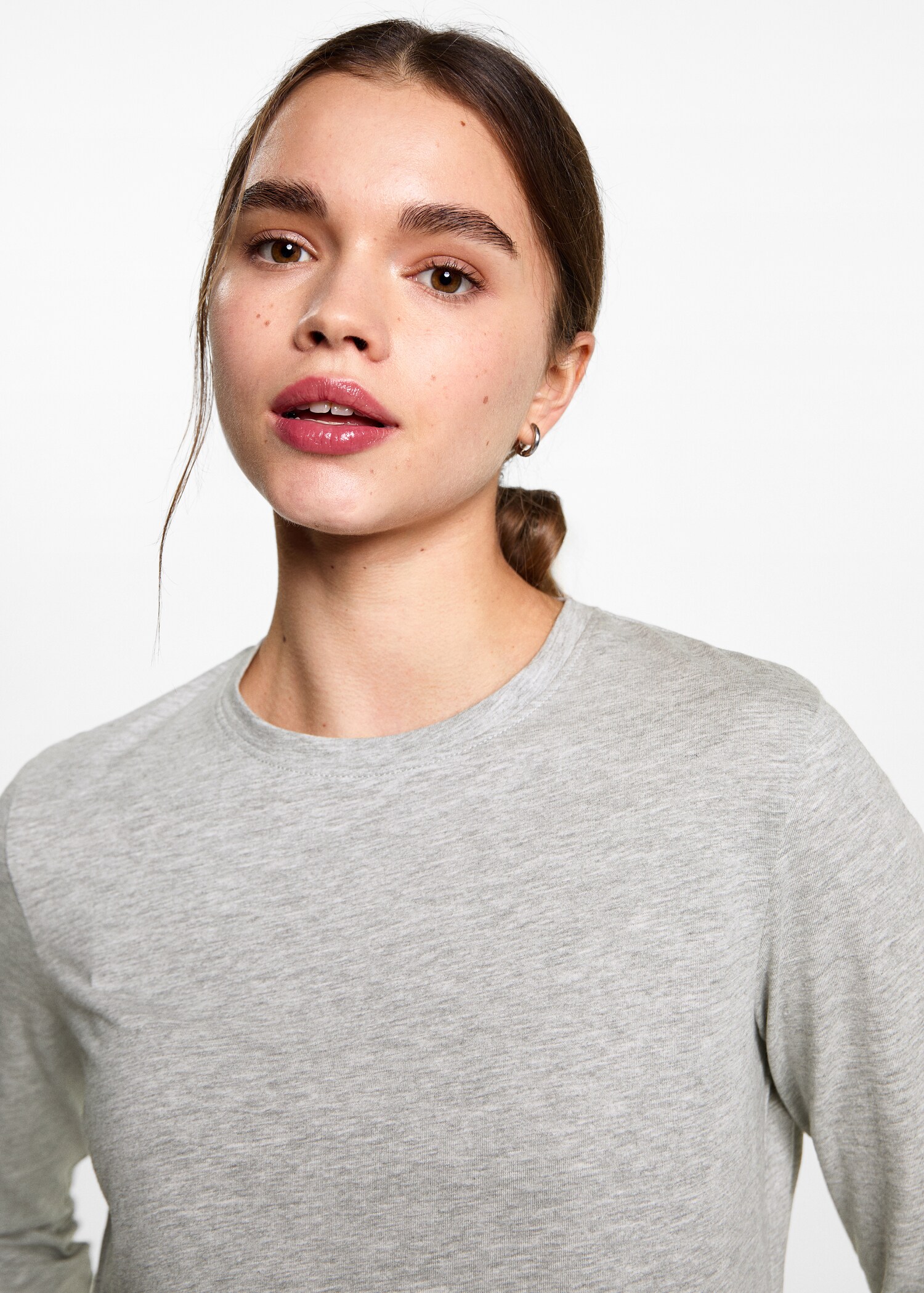 T-shirt with decorative flounces - Details of the article 1