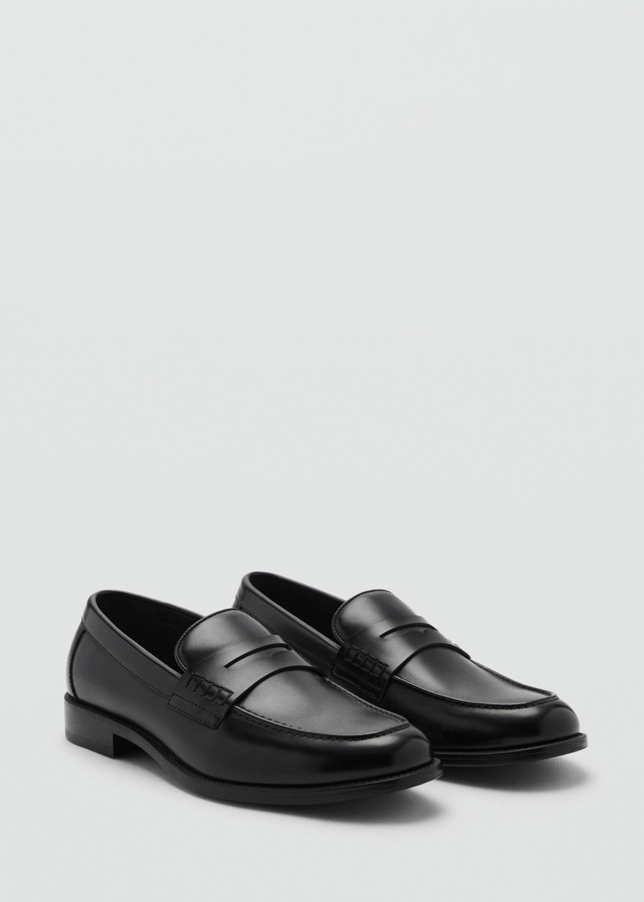 Nappa leather-effect moccasins - Medium plane, Black. Ref: 87060611-00.