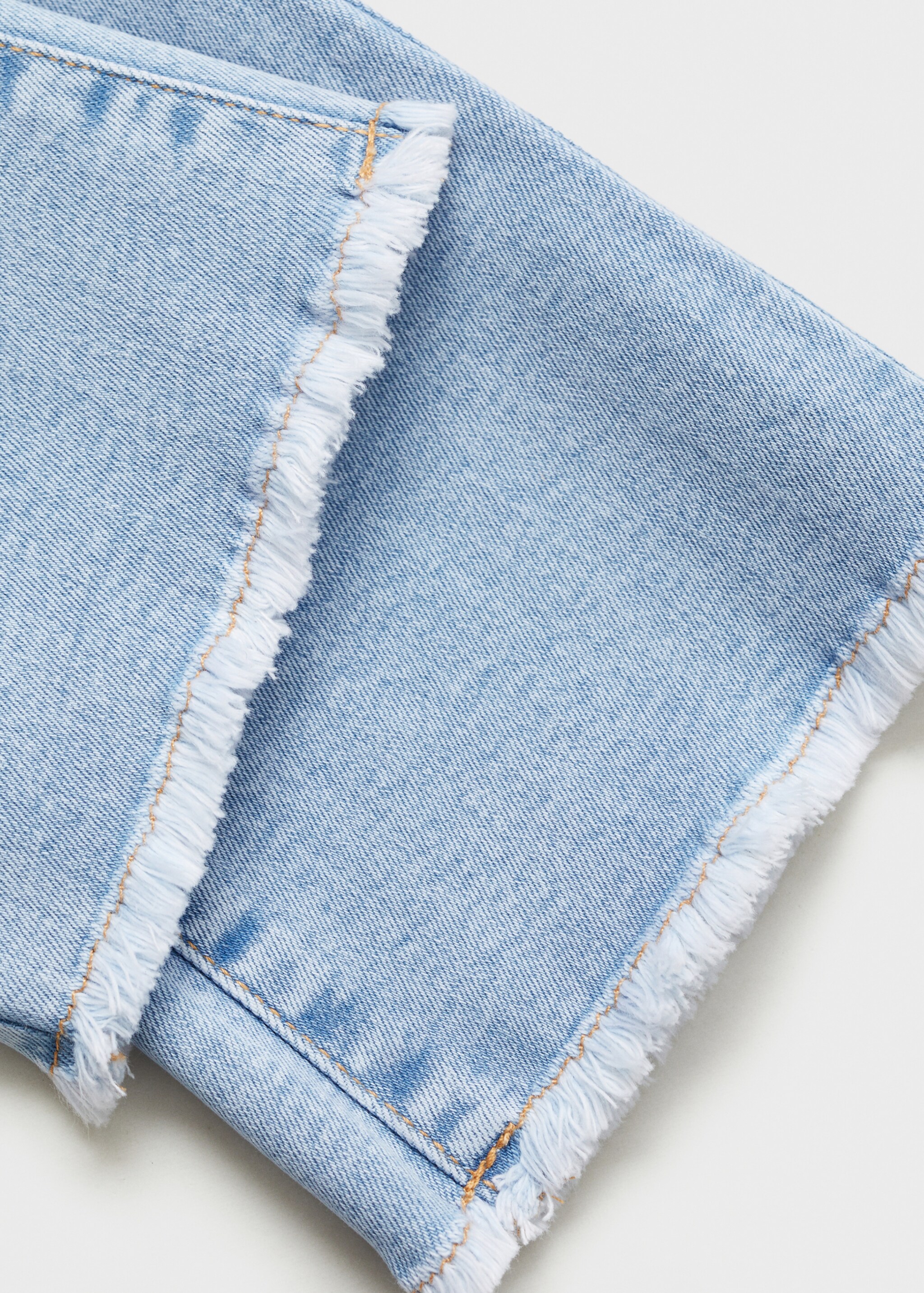 Frayed trumpet jeans - Details of the article 0, Light Blue. Ref: 87060613-00.