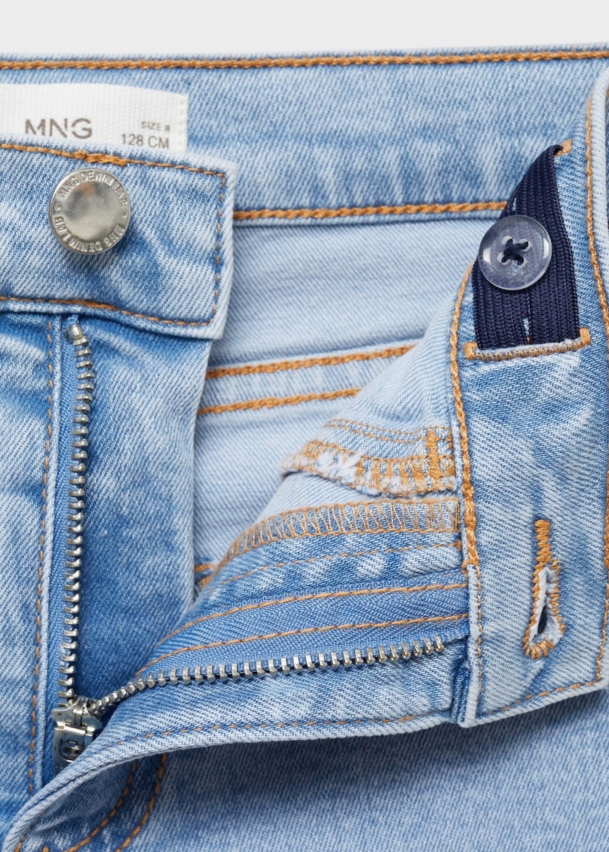 Frayed trumpet jeans - Details of the article 8, Light Blue. Ref: 87060613-00.