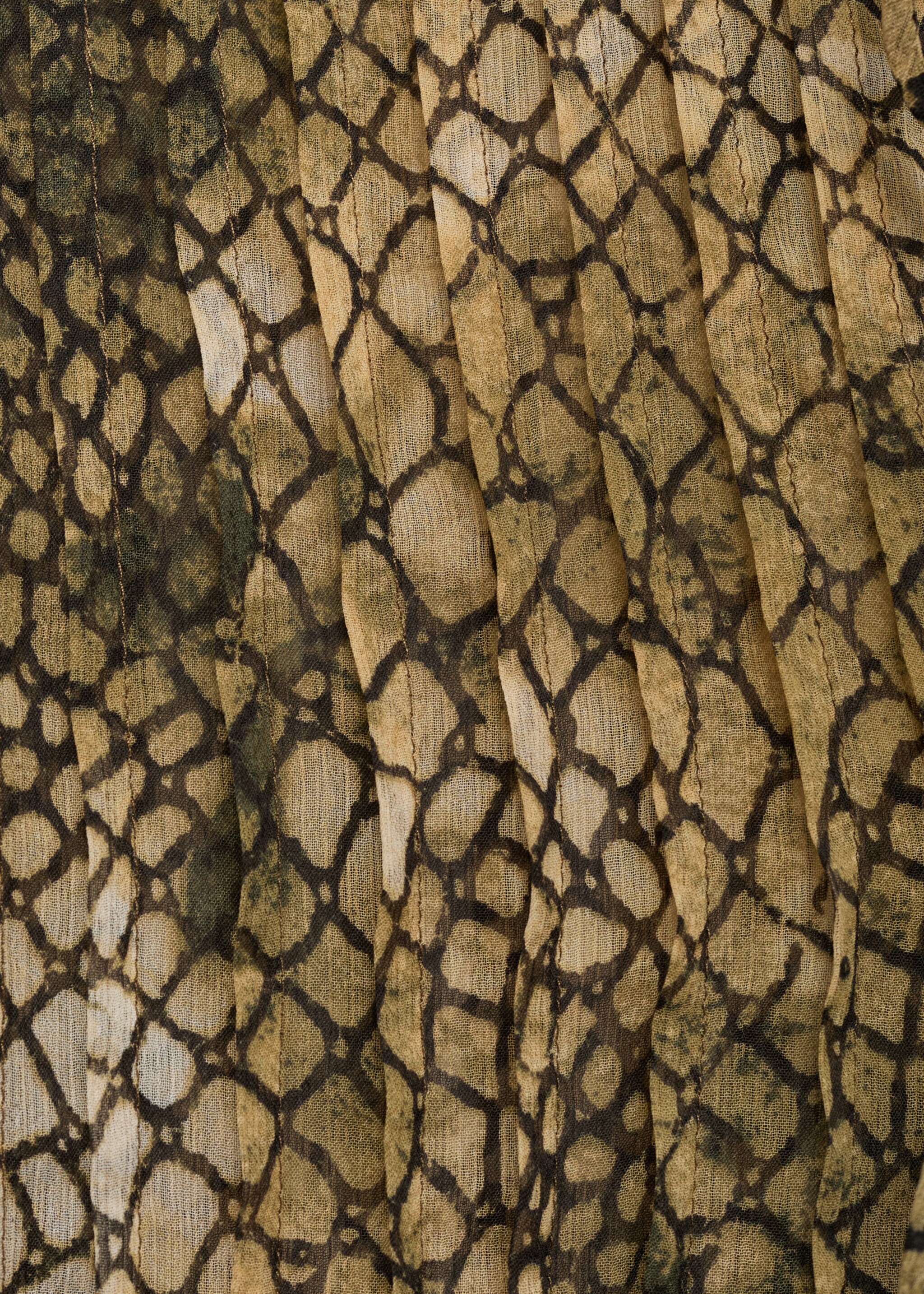 Puffed-sleeve printed shirt - Details of the article 0, Brown. Ref: 87060615-00.