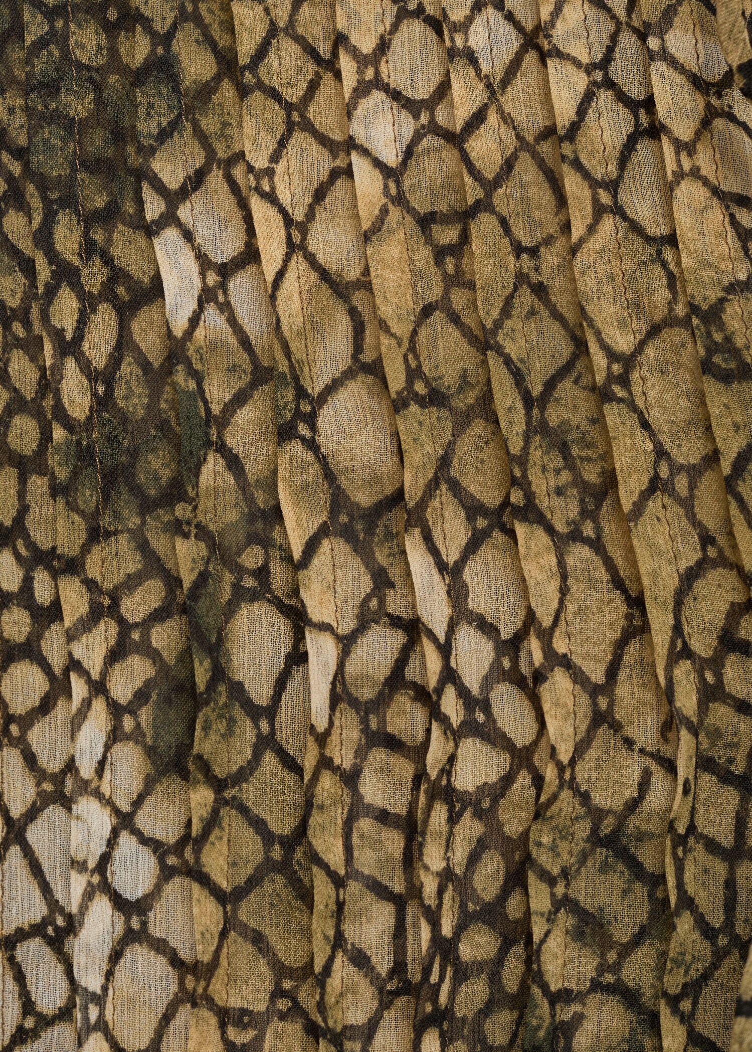 Puffed-sleeve printed shirt - Details of the article 0