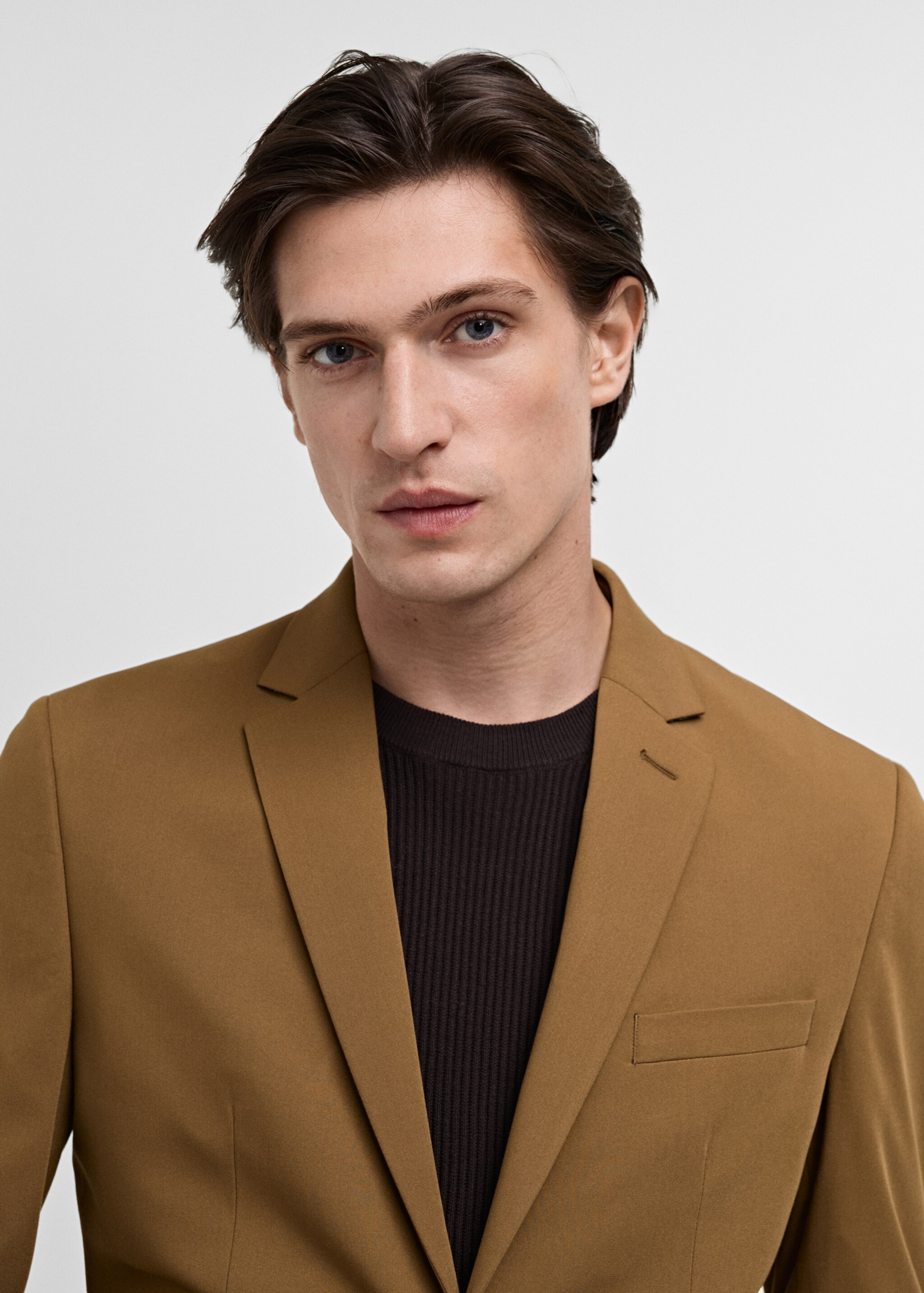 Super slim-fit suit jacket in stretch fabric - Details of the article 1, Ochre. Ref: 87060623-00.
