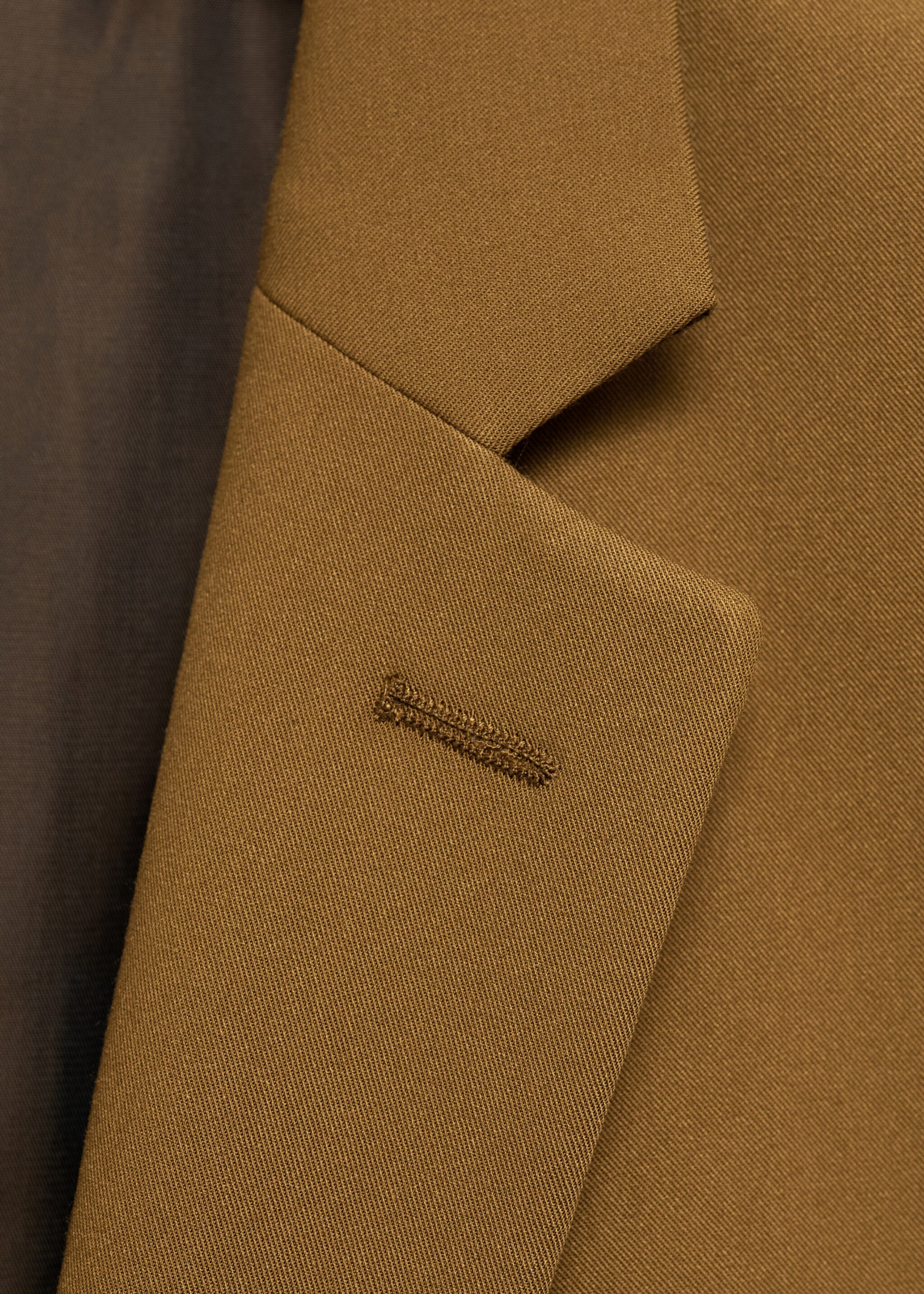 Super slim-fit suit jacket in stretch fabric - Details of the article 8, Ochre. Ref: 87060623-00.
