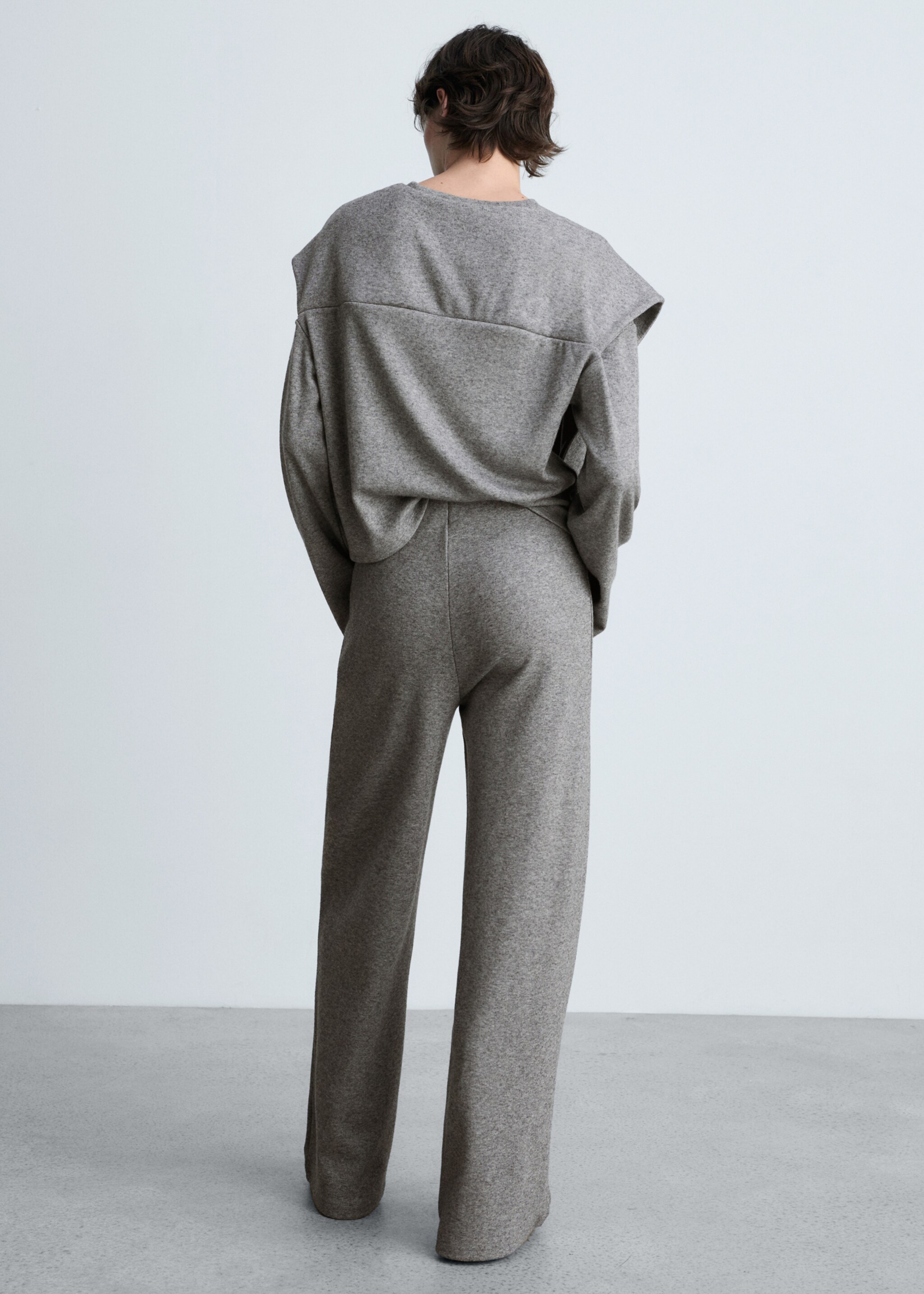 Straight knitted trousers - Reverse of the article, Grey. Ref: 87060636-00.