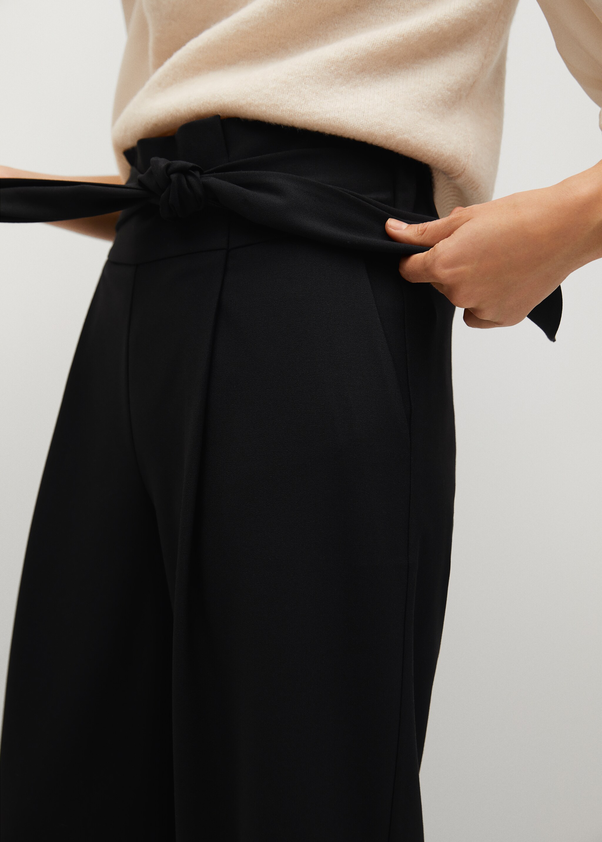 Belt palazzo trousers - Details of the article 2