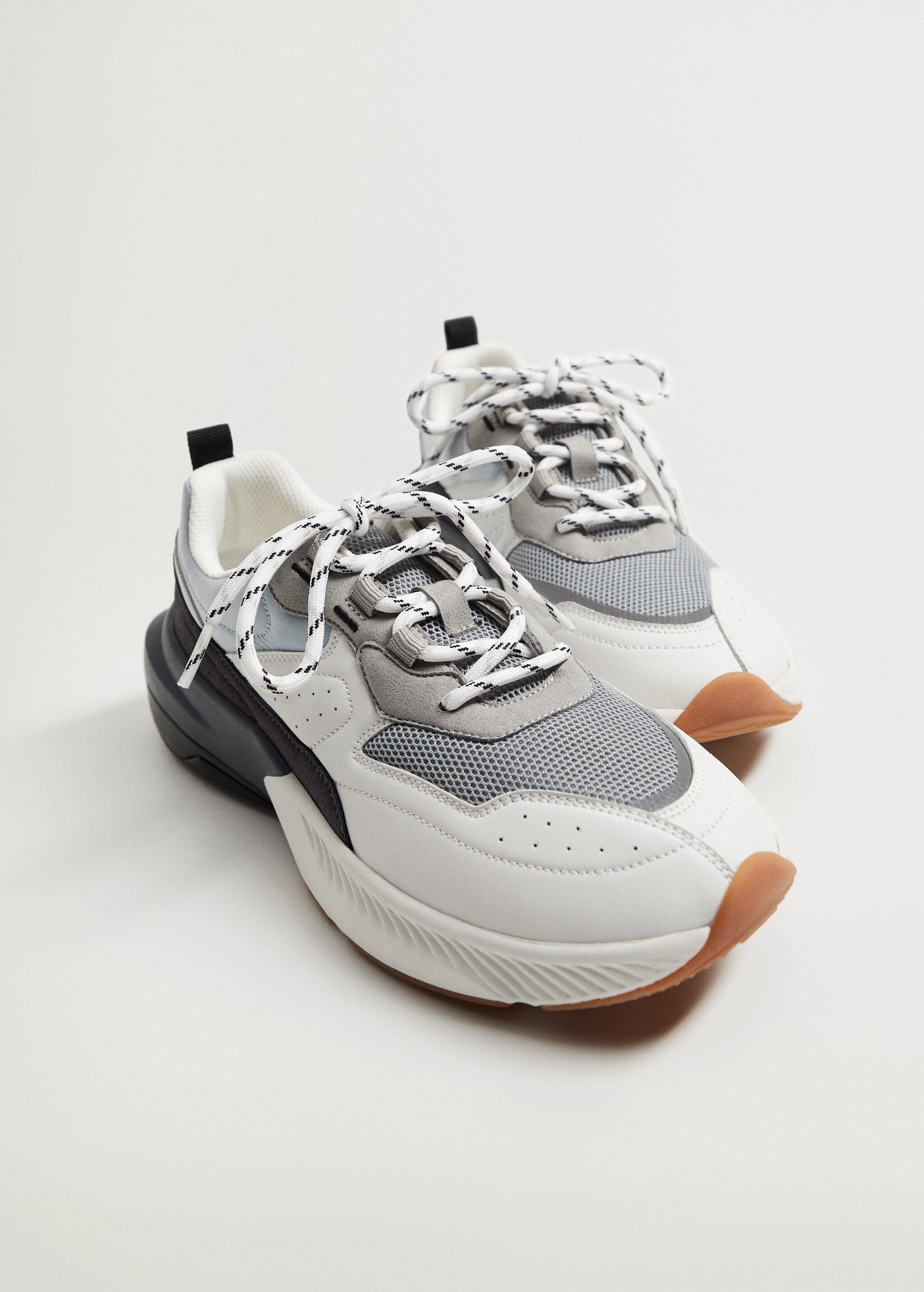 Deportivas plataforma cordones - Plano medio