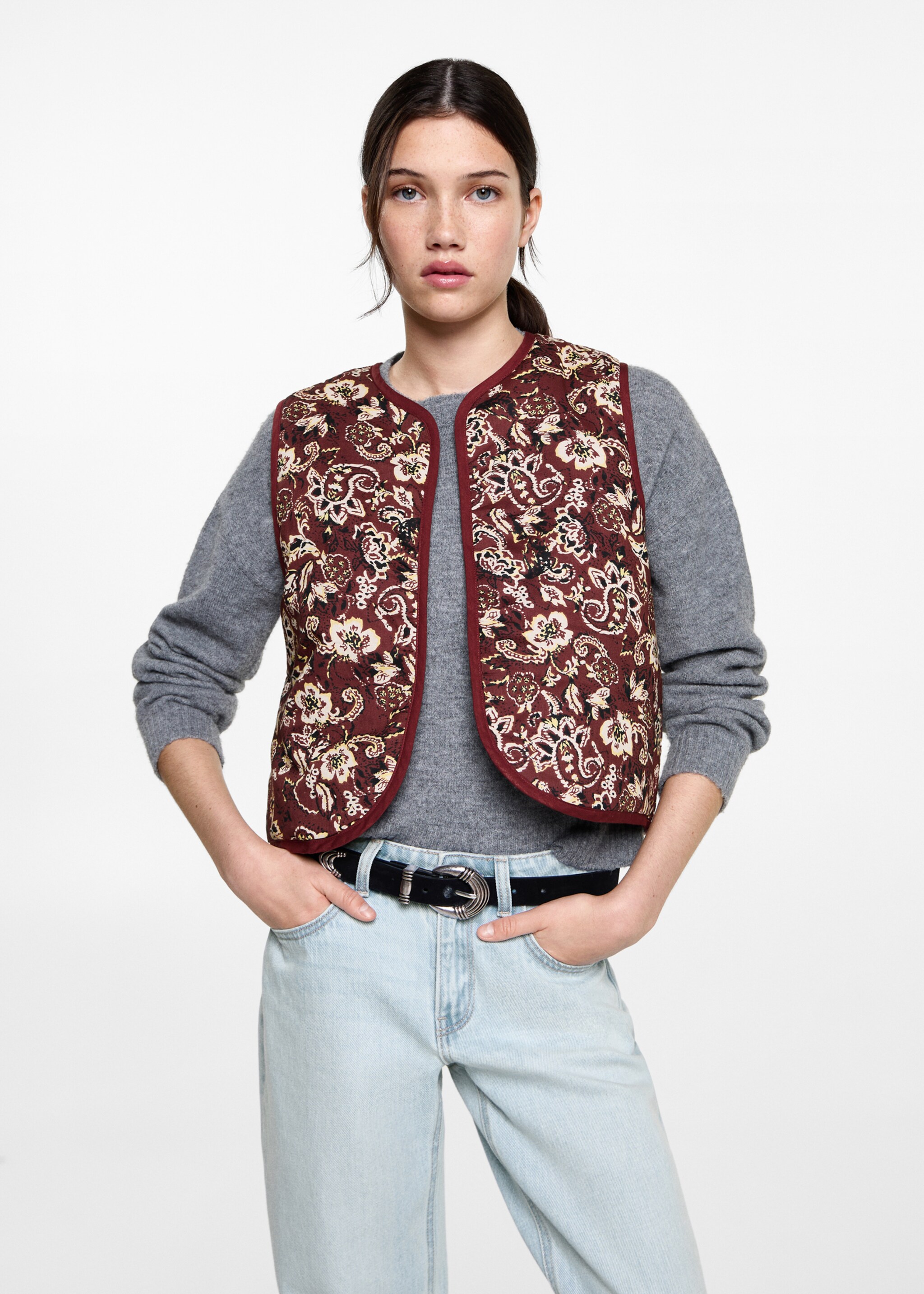 Cropped printed gilet - Medium plane, Maroon. Ref: 87061513-00.