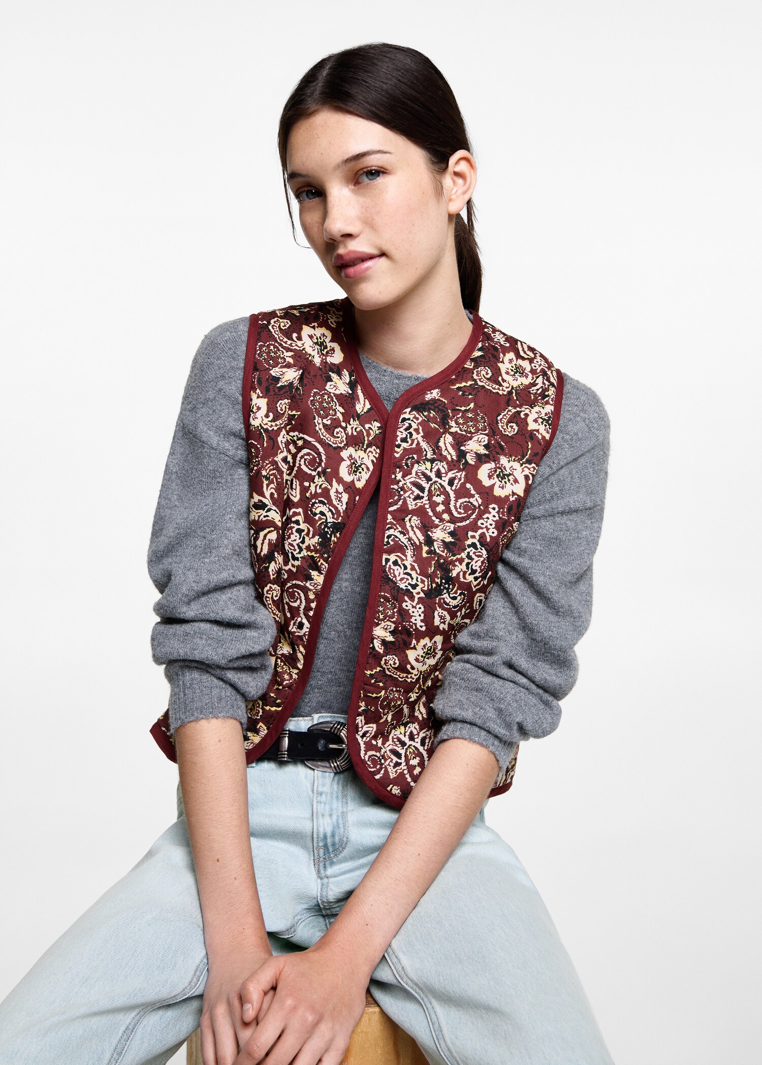 Cropped printed gilet - Details of the article 2