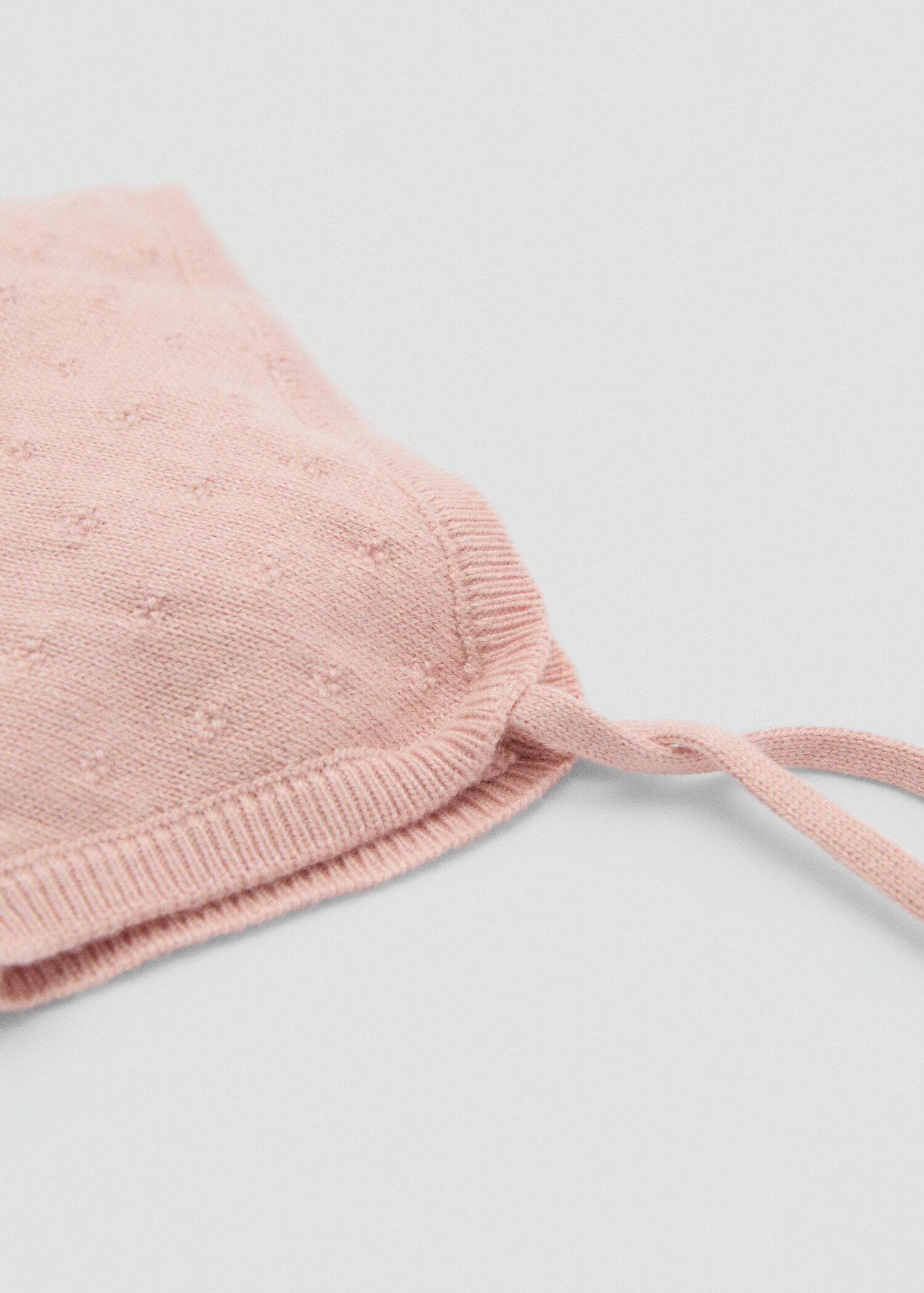 Knitted bonnet - Medium plane