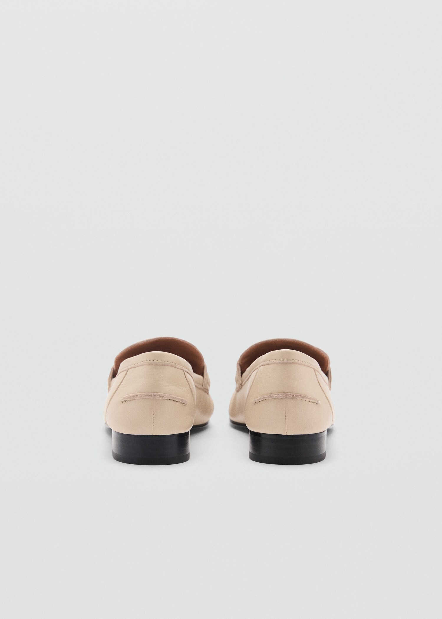 Leather moccasins with tassels - Details of the article 1
