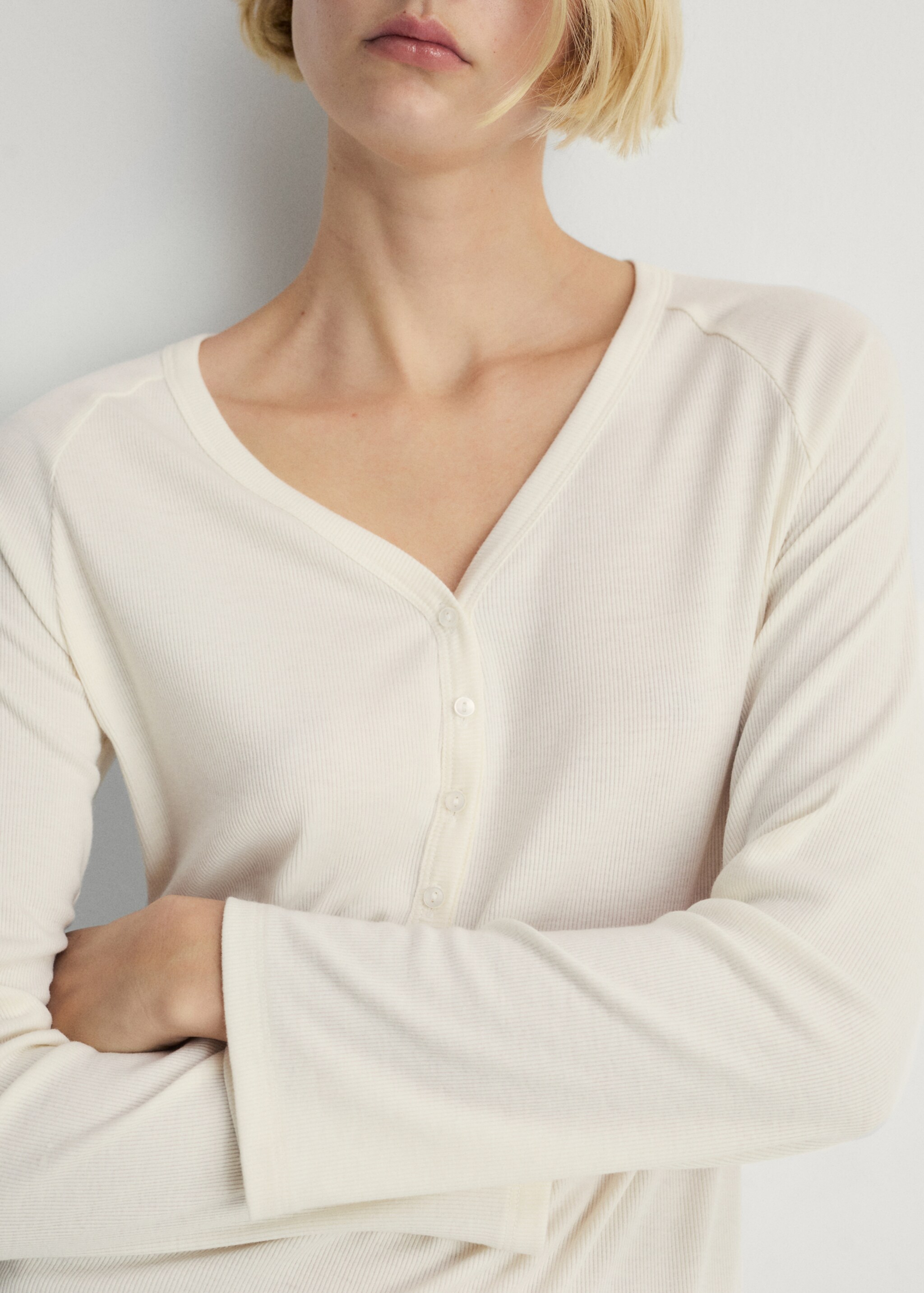 Nachthemd aus Rippstrick - Detail des Artikels 6, Vanille. Ref: 87062893-00.