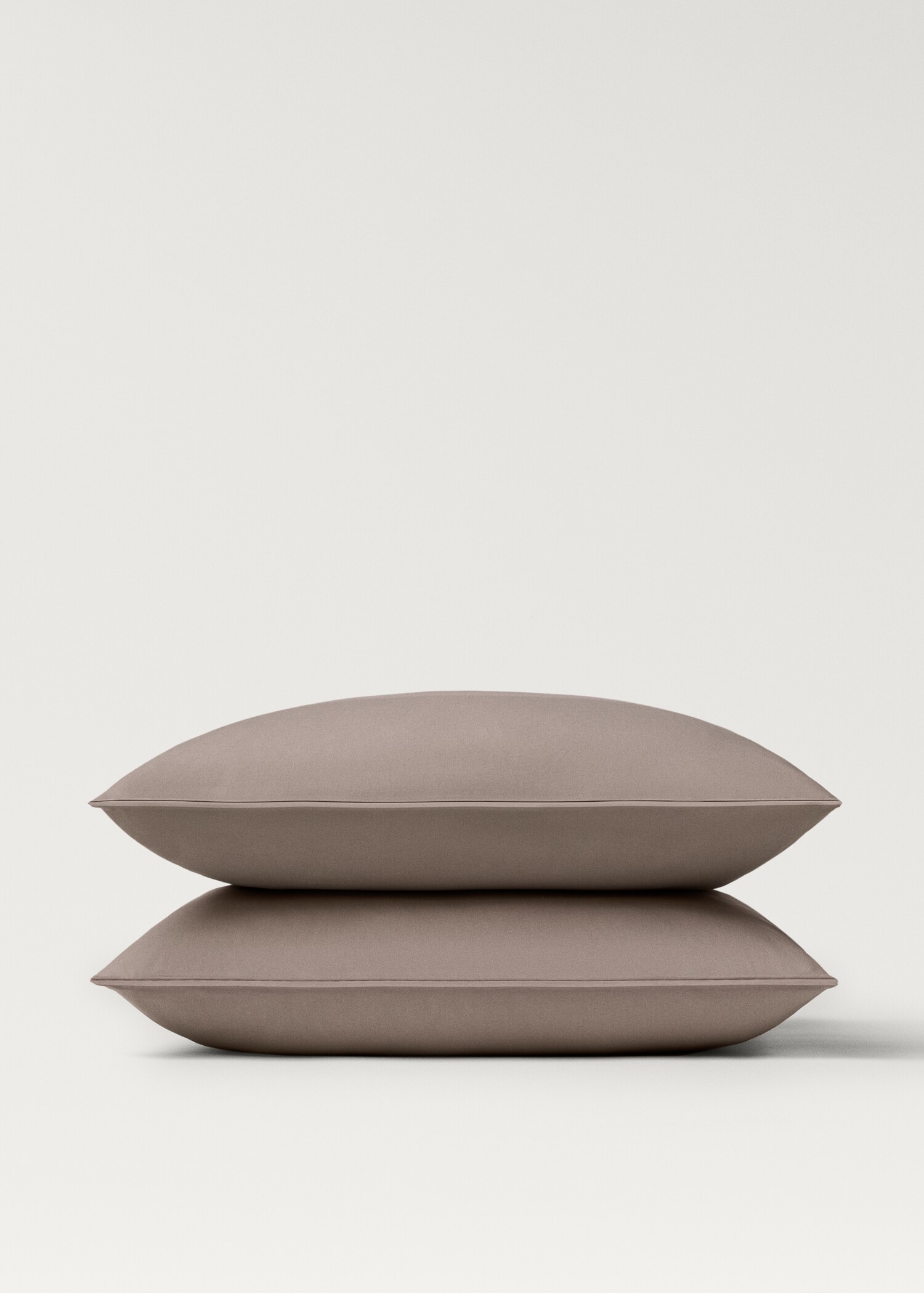 Two 300-thread count cotton percale pillowcases 60x60 cm - Details of the article 1