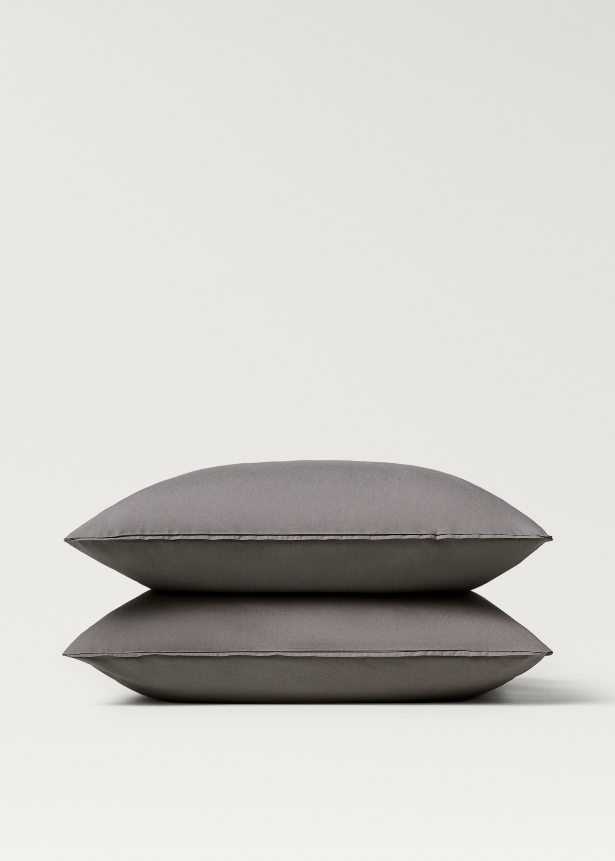 Two 300-thread count cotton percale pillowcases 60x60 cm - Details of the article 3, Medium Grey. Ref: 87062900-00.