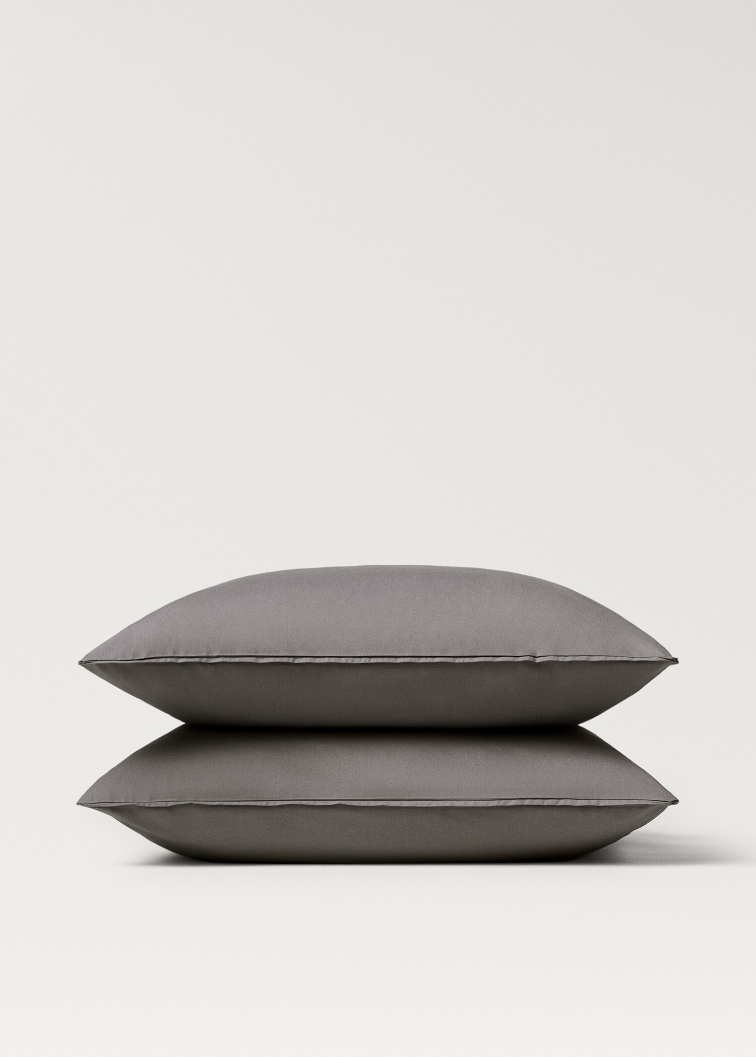 Two 300-thread count cotton percale pillowcases 60x60 cm - Details of the article 3