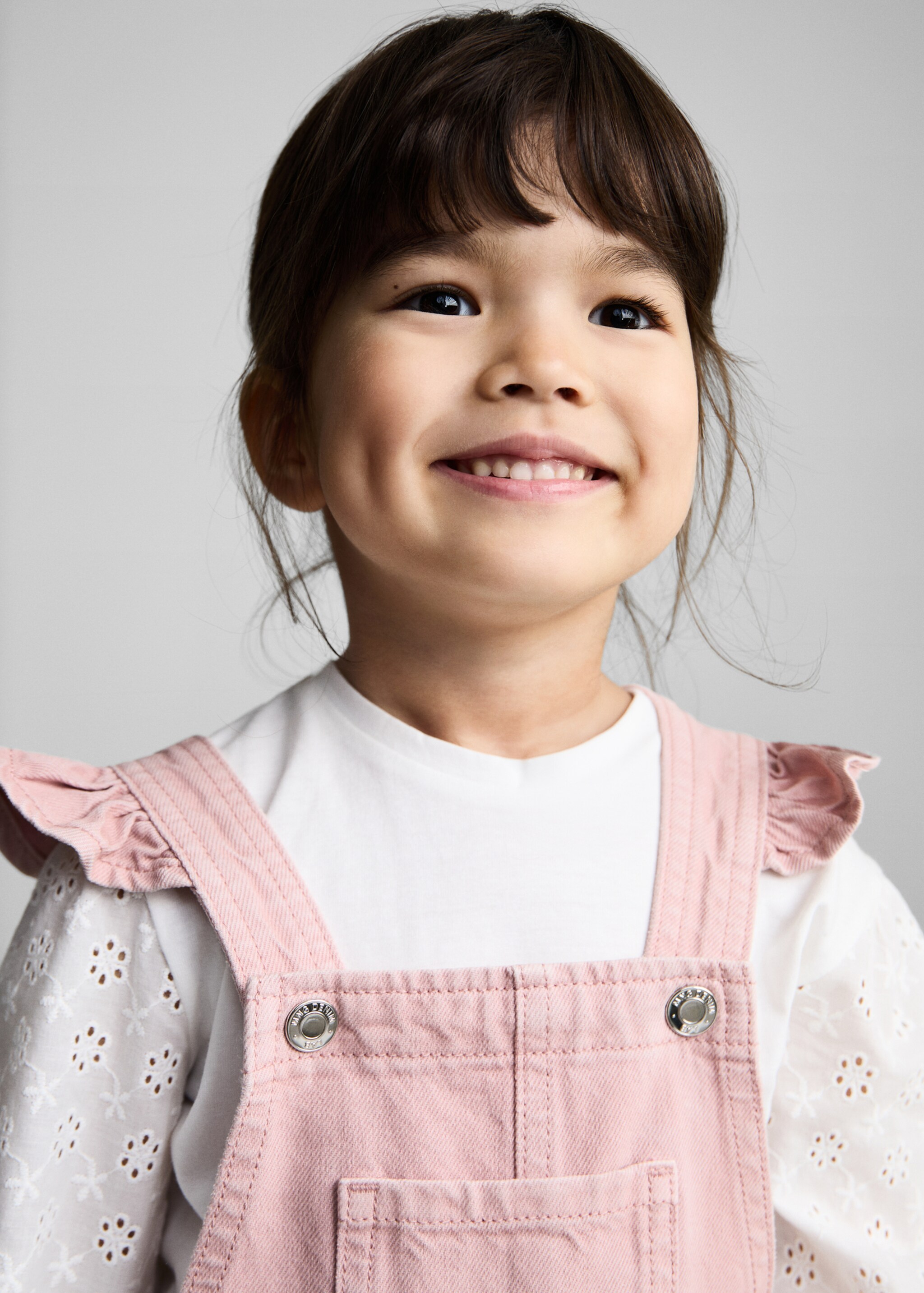 Long denim dungarees - Details of the article 1, Pink. Ref: 87063270-00.