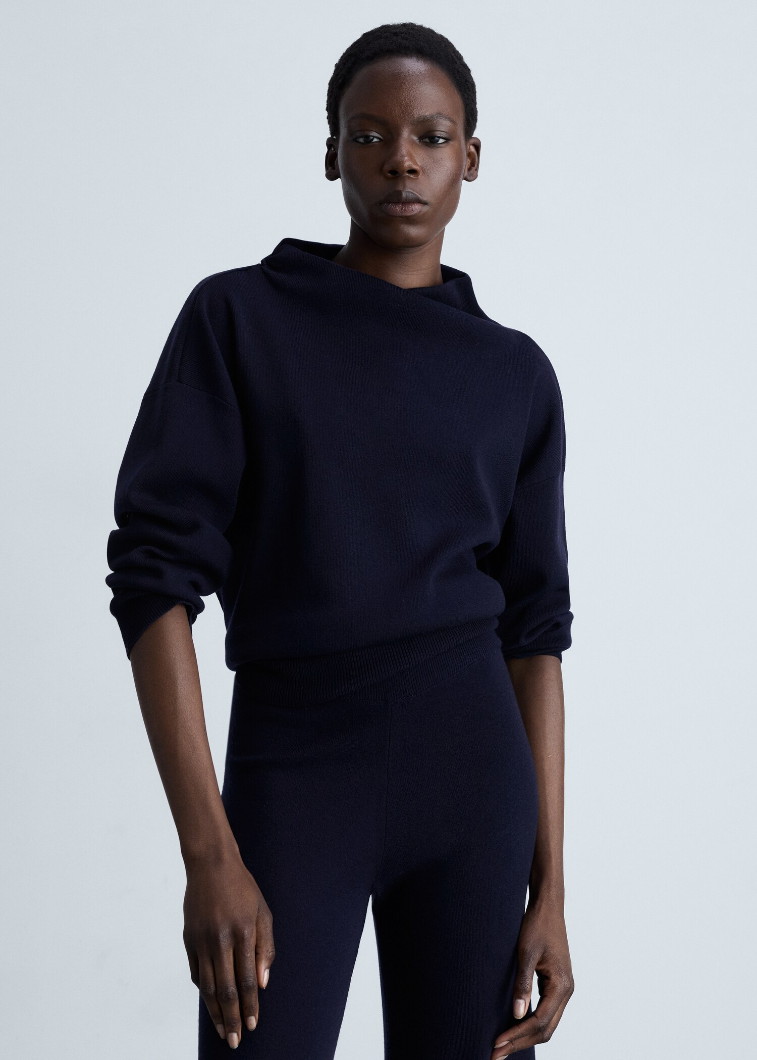 Straight knitted trousers - Details of the article 1