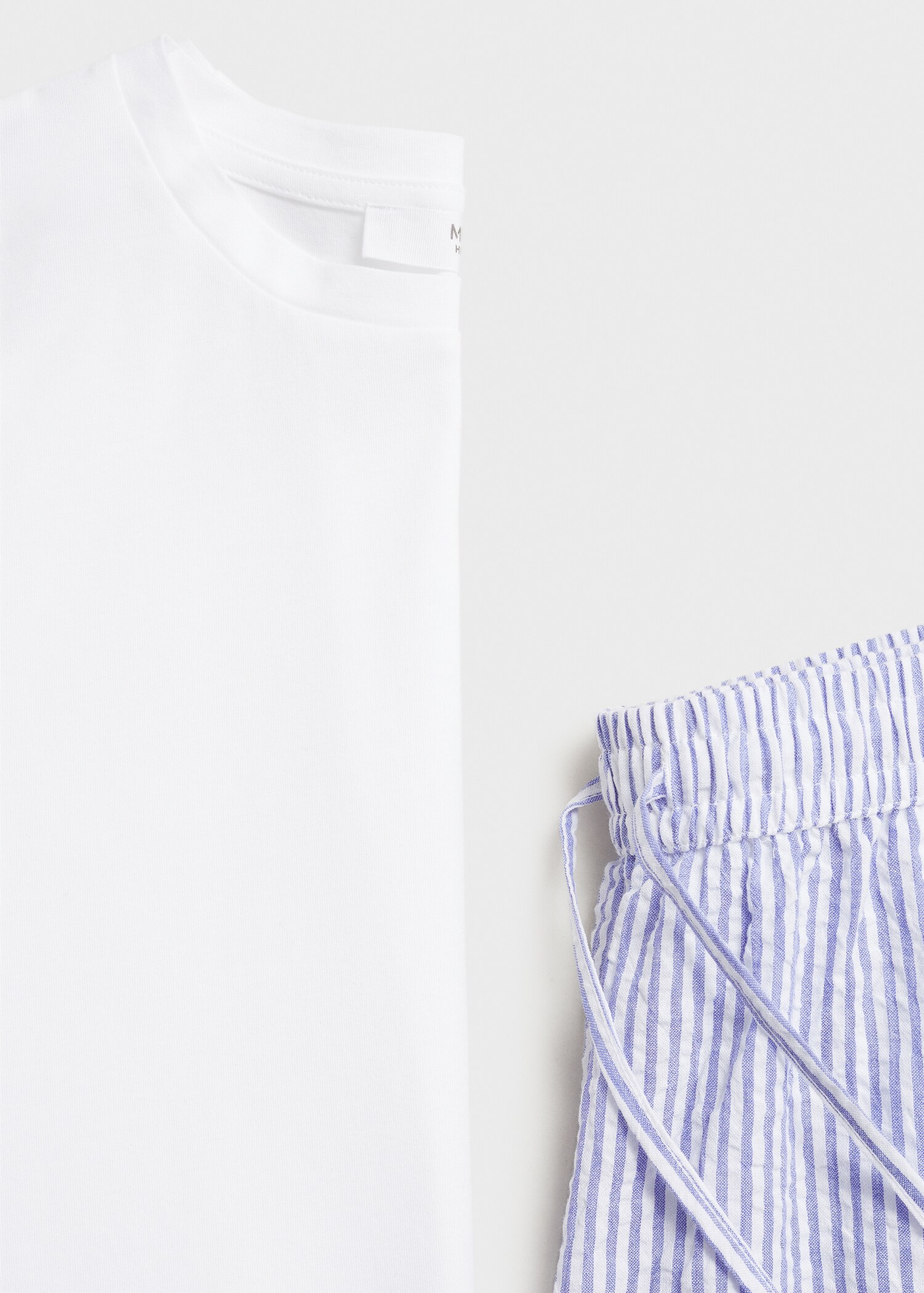 Zweiteiliger Seersucker-Pyjama mit Streifen - Detail des Artikels 8