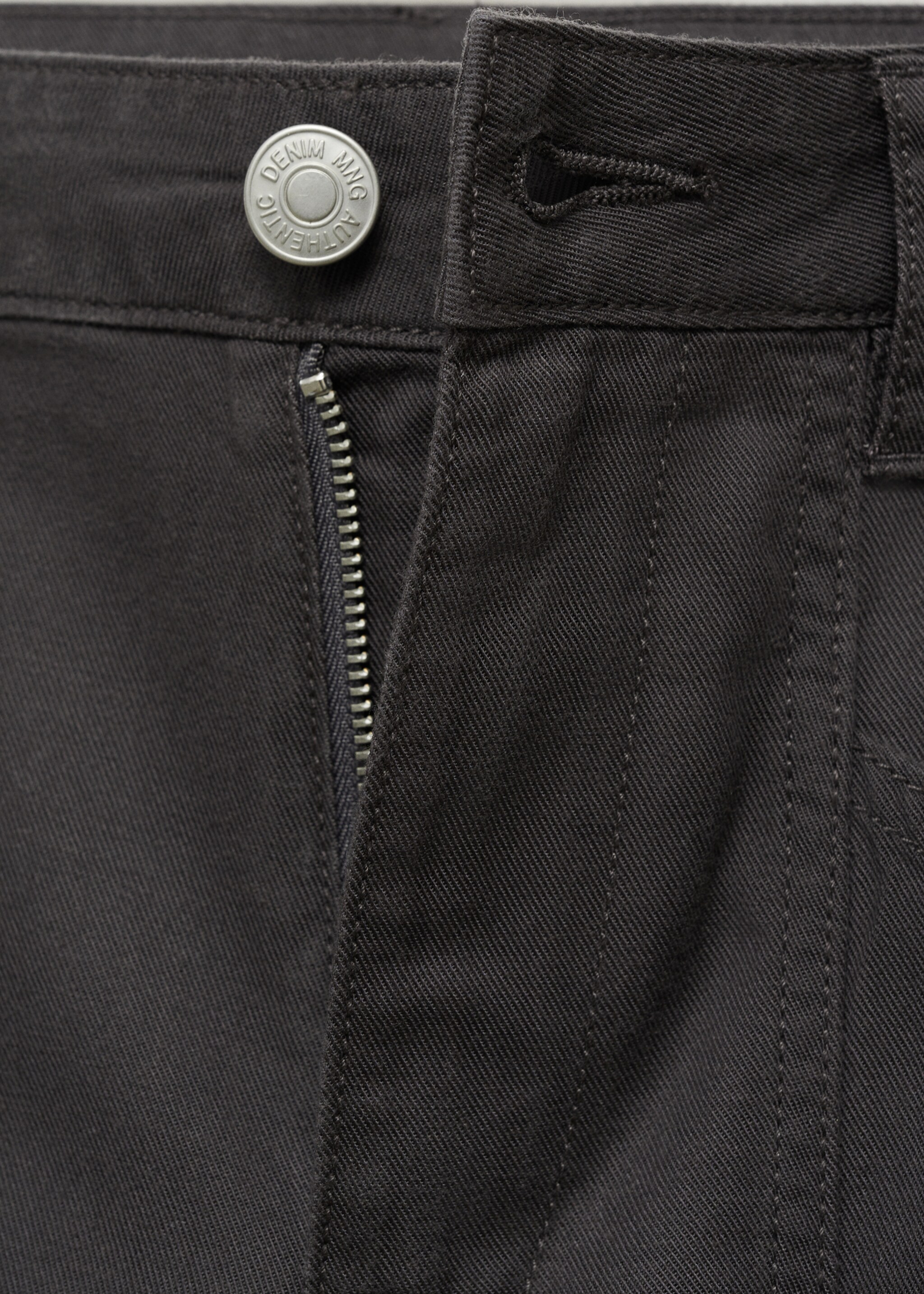 Straight trousers - Details of the article 8, Charcoal. Ref: 87063276-00.