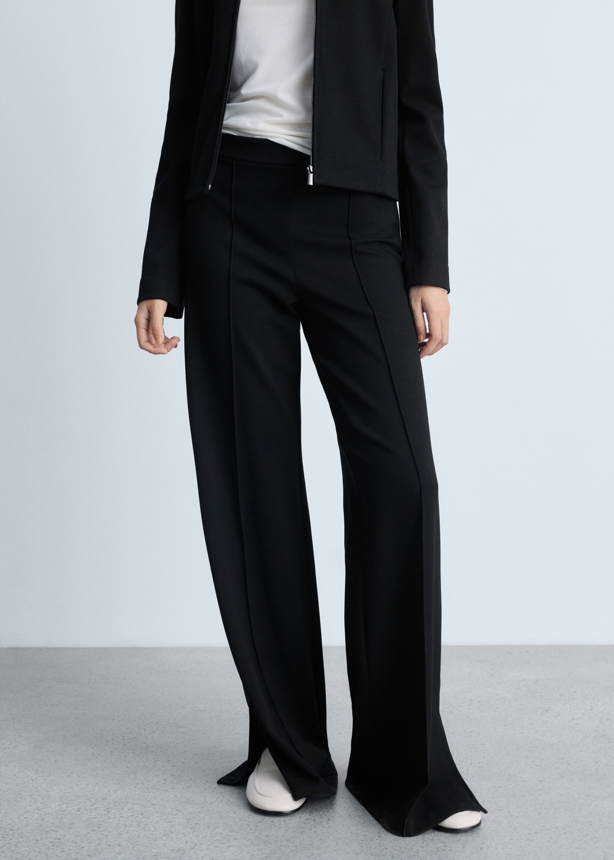 Wide leg trousers with slits - Medium plane, Black. Ref: 87063277-00.