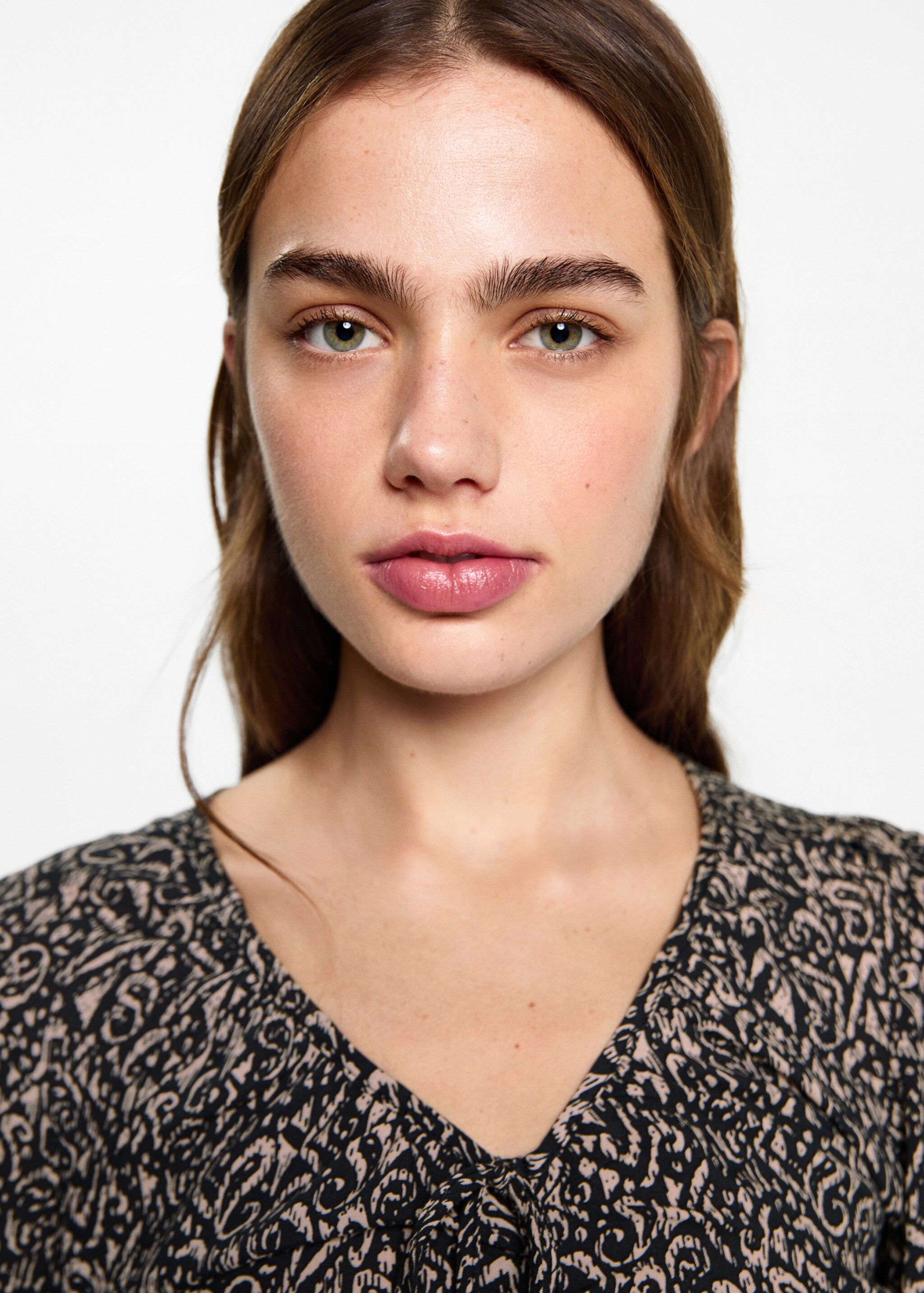 Printed ruched dress - Details of the article 1, Black. Ref: 87063278-00.