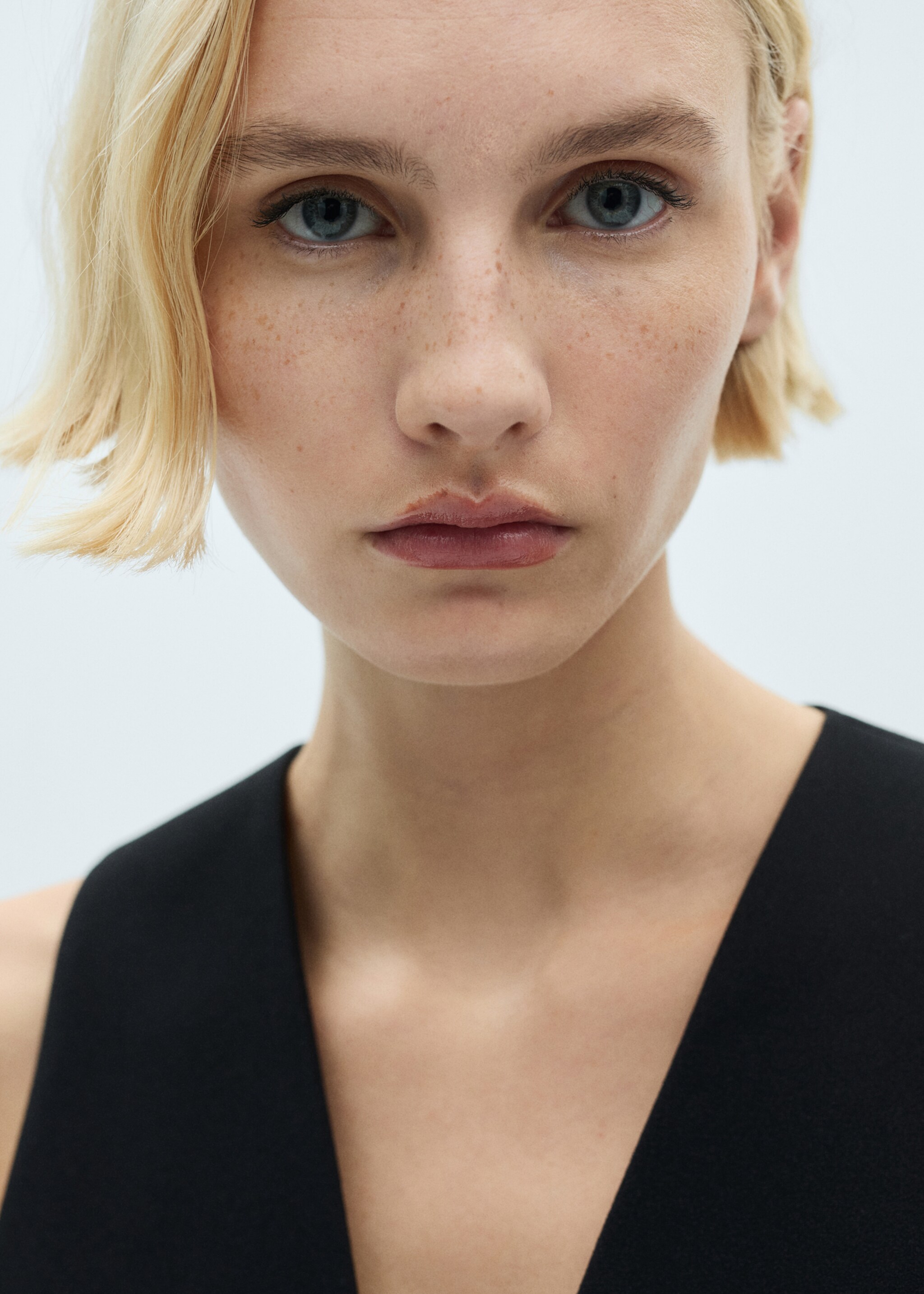 Γιλέκο κοστουμιού κουμπιά - Λεπτομέρεια του προϊόντος 1, Μαύρο. Ref: 87063279-00.