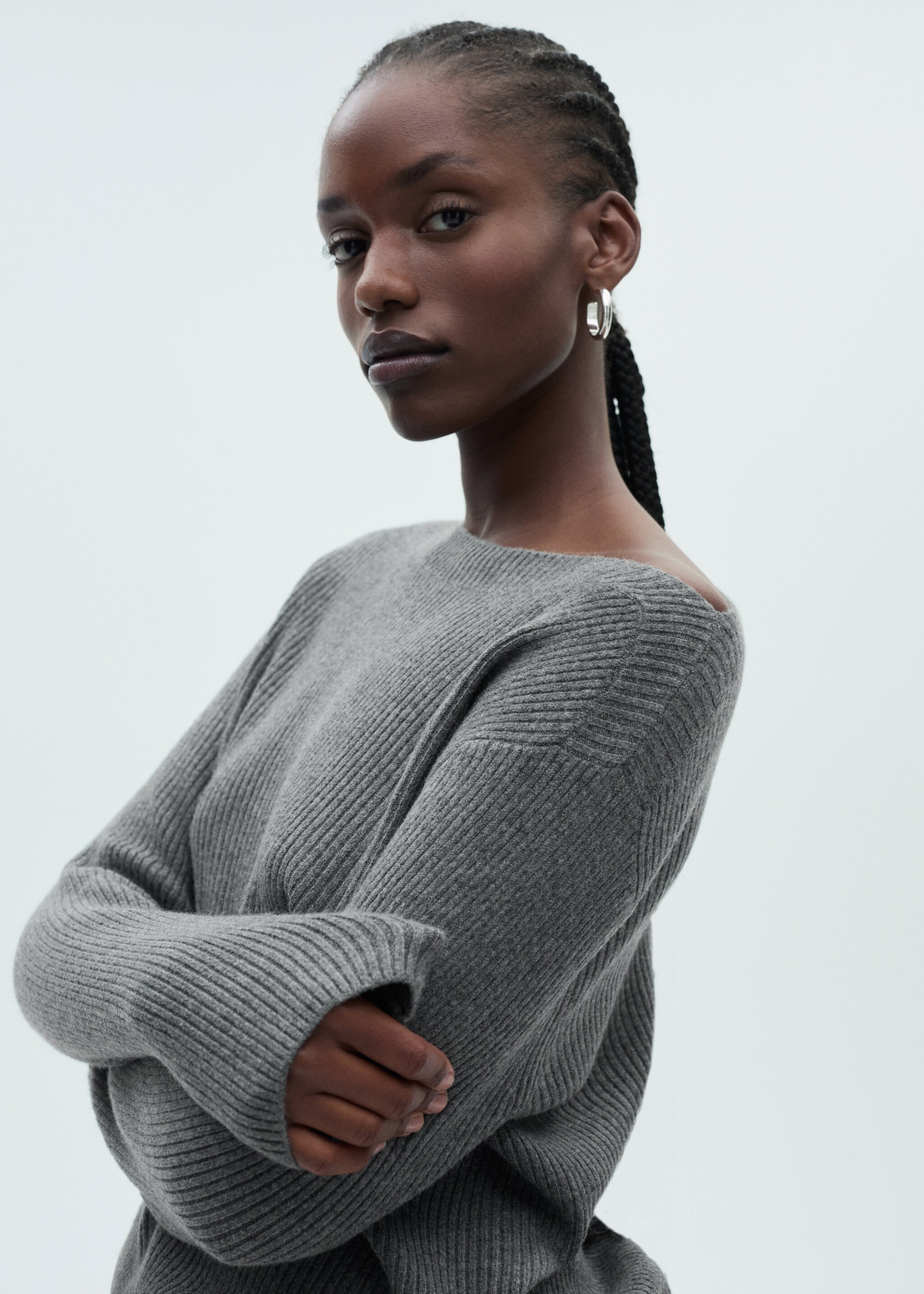Pull-over côtelé col bateau - Détail de l'article 4, Gris anthracite. Ref: 87063286-00.