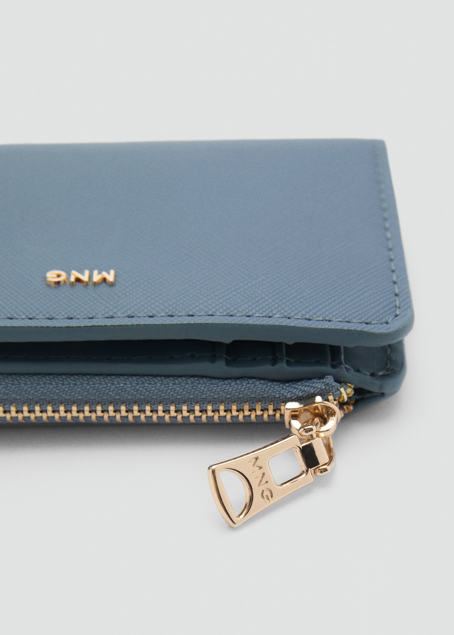 Bitlletera efecte saffiano plegada - Detall de l'article 1