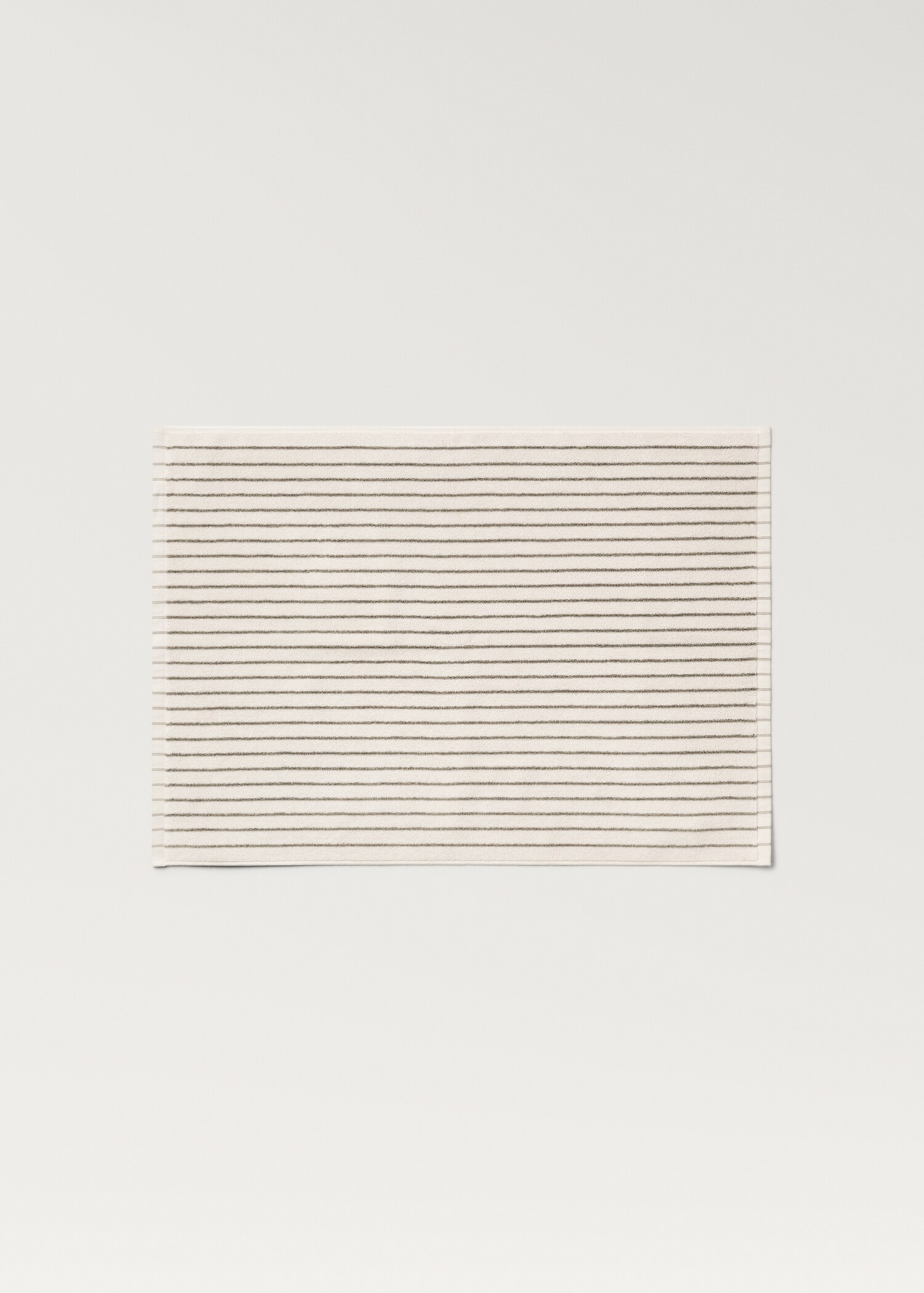 Randig badmatta i två färger - Artikel utan modell