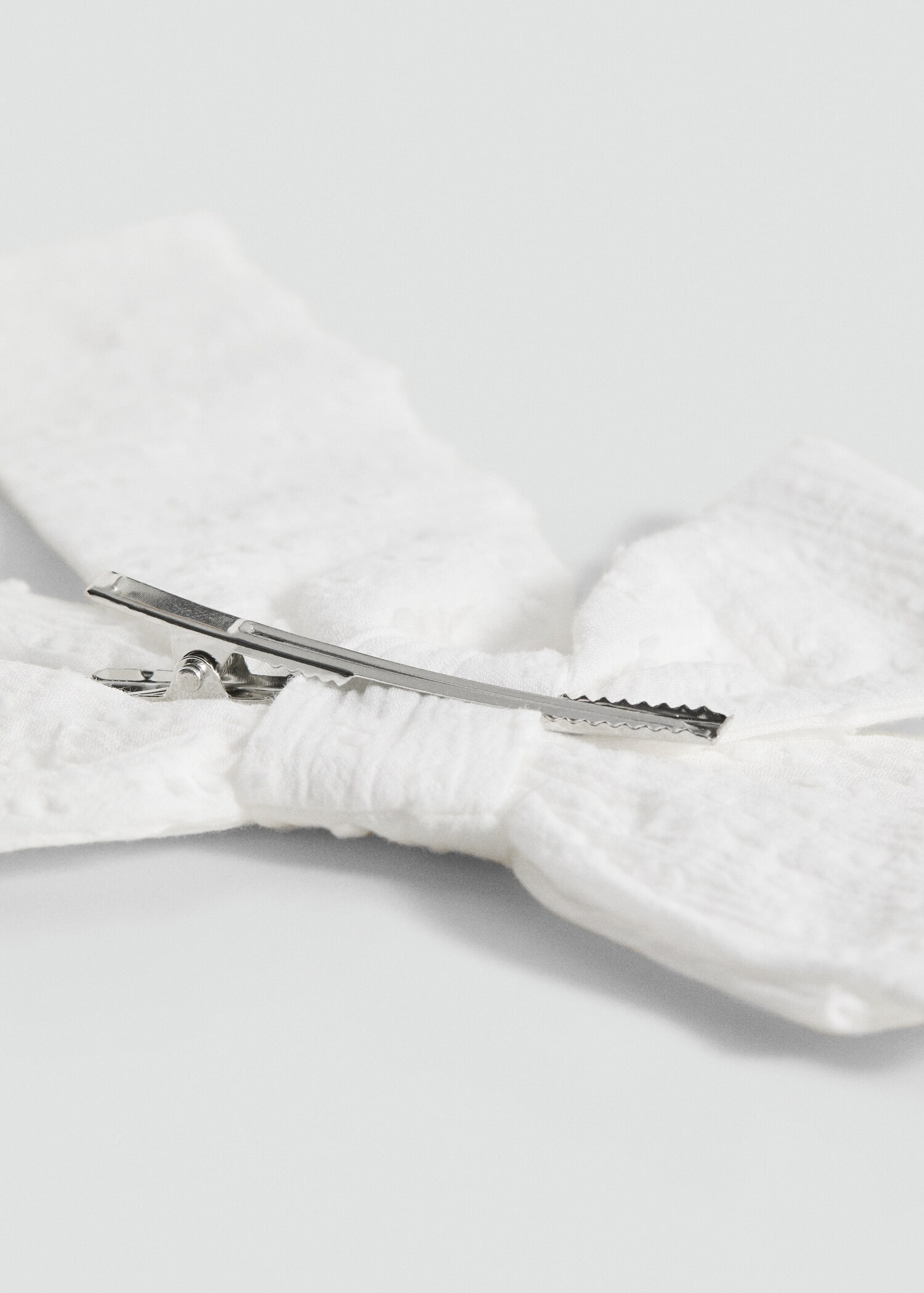 Plumeti bow barrette - Medium plane